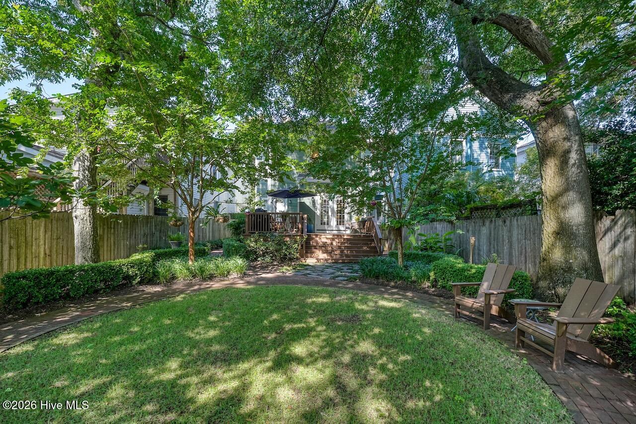 100560028 | Photo 53