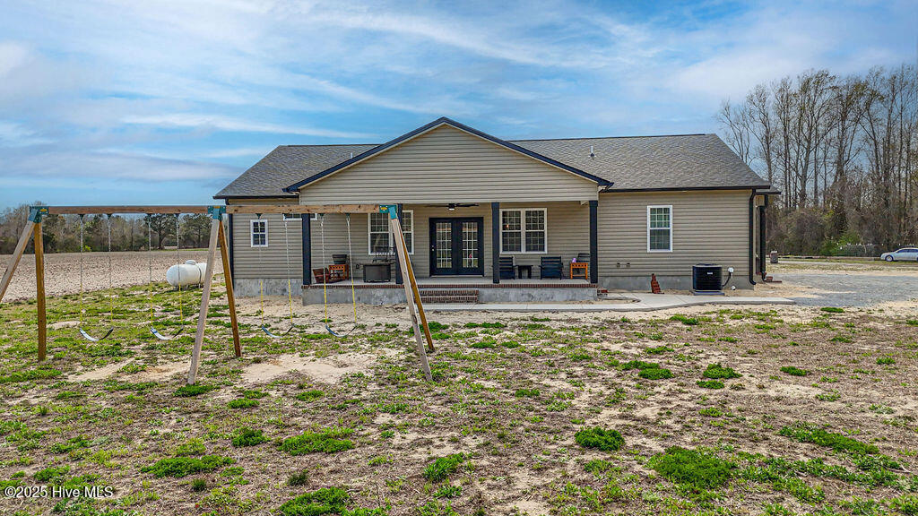 1560 White Oak River Road,Maysville