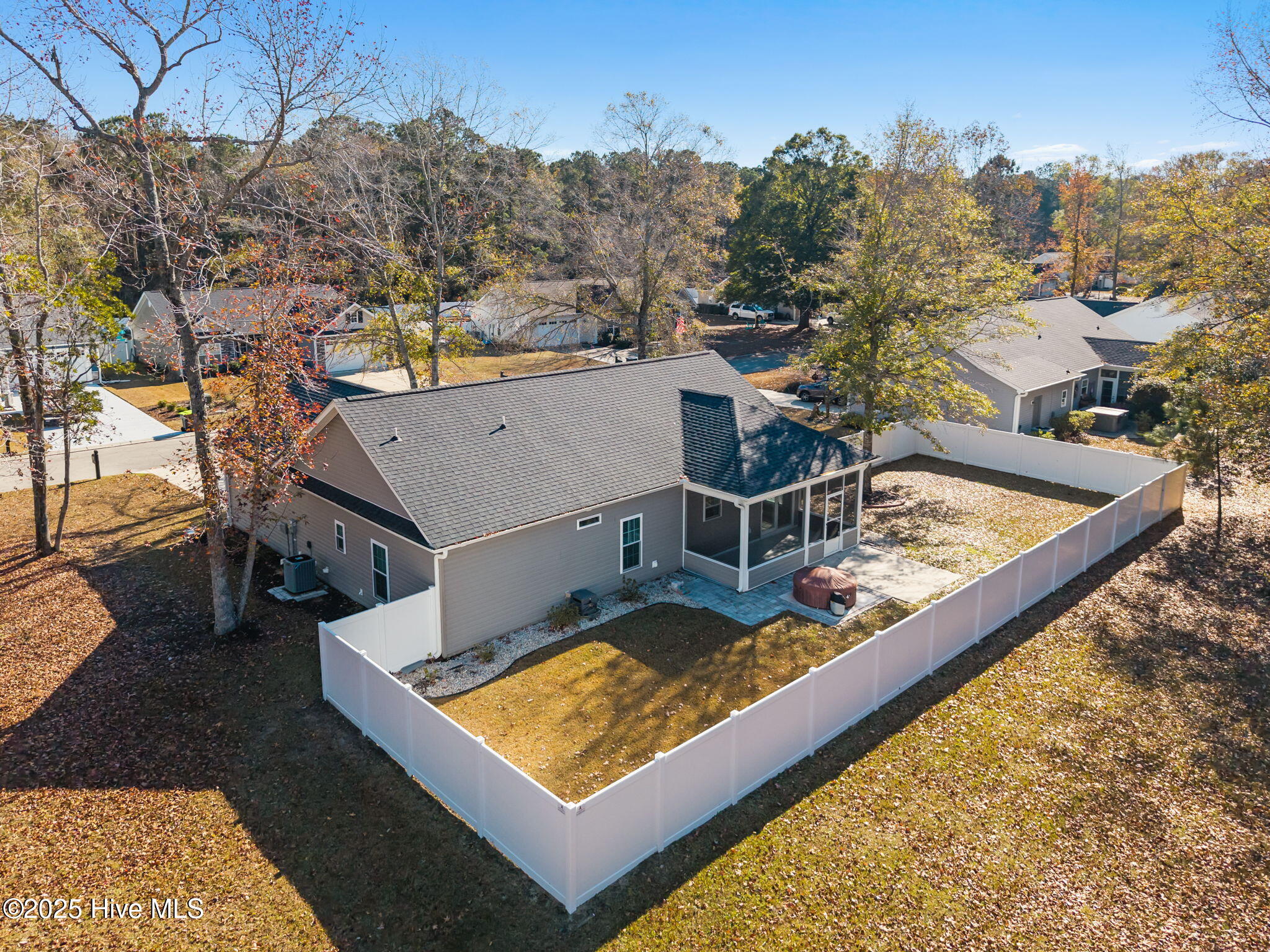 100544507 | Photo 11