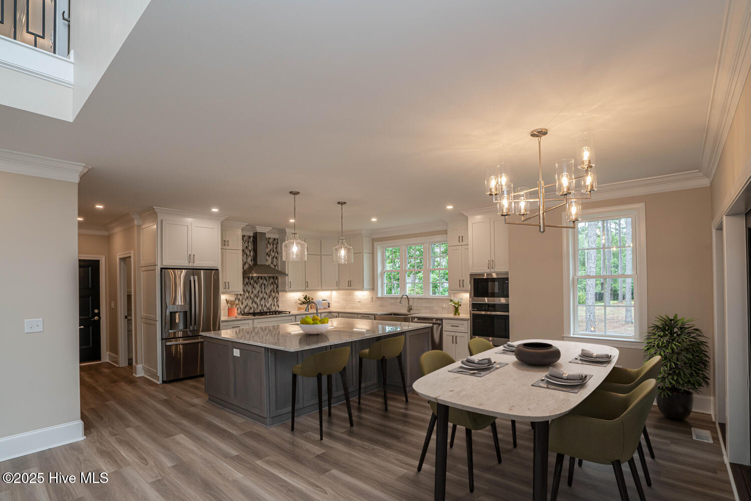 100518368 | Photo 21