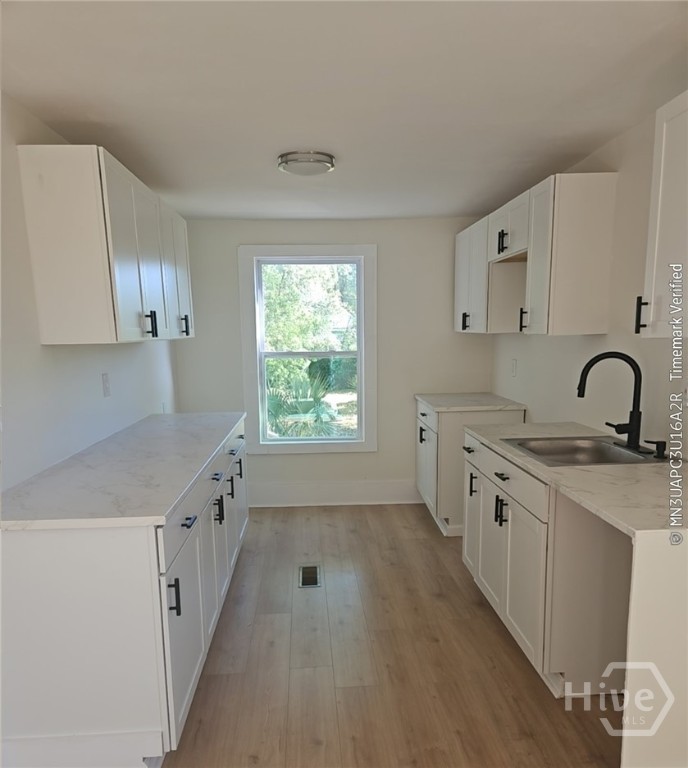 Homes for sale in Savannah, GA | 14 W 54th St, Savannah, GA 31405 | MLS# SA357053