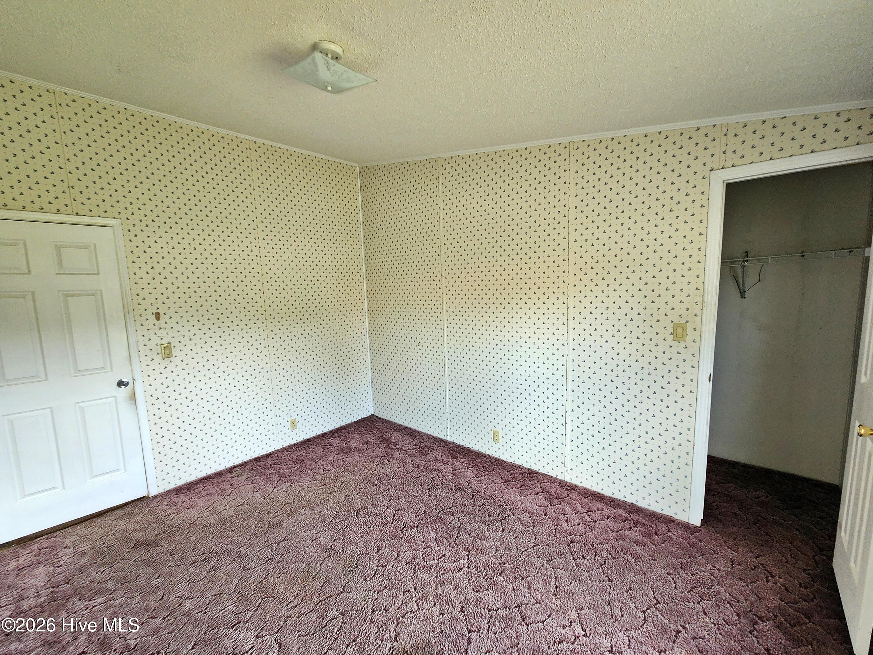 100566960 | Photo 11