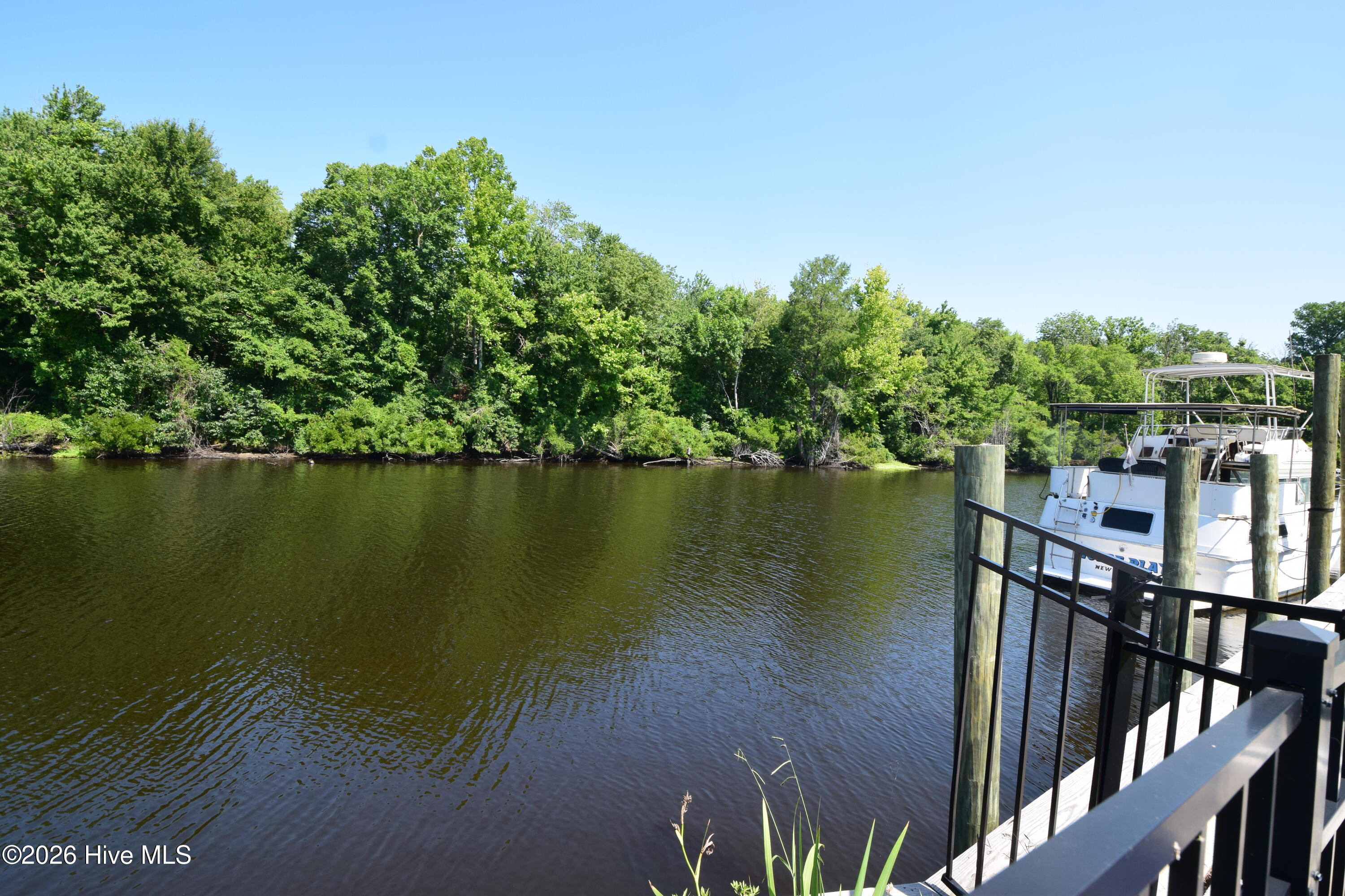 105 Captains Cove,New Bern
