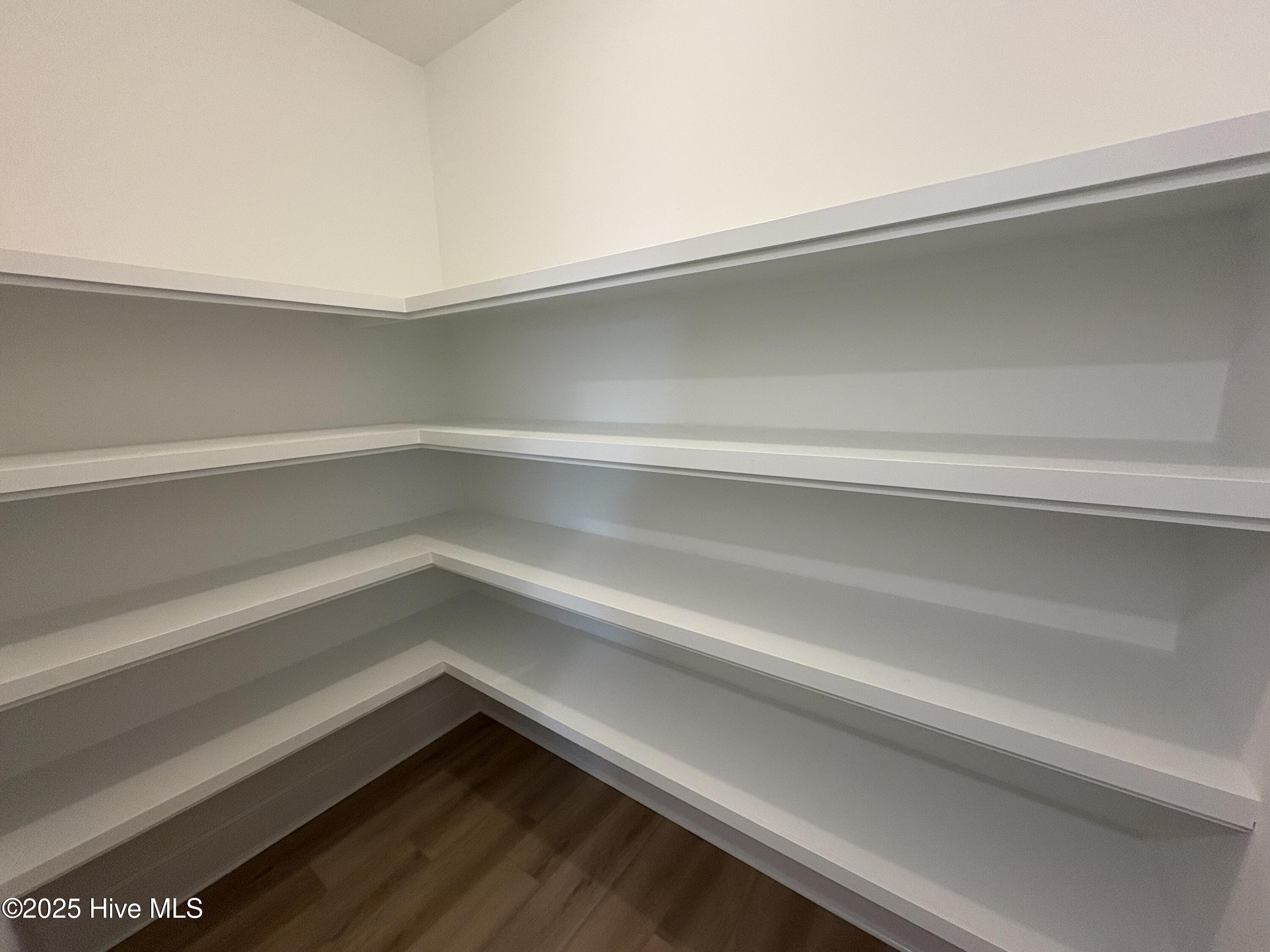 100539800 | Photo 16