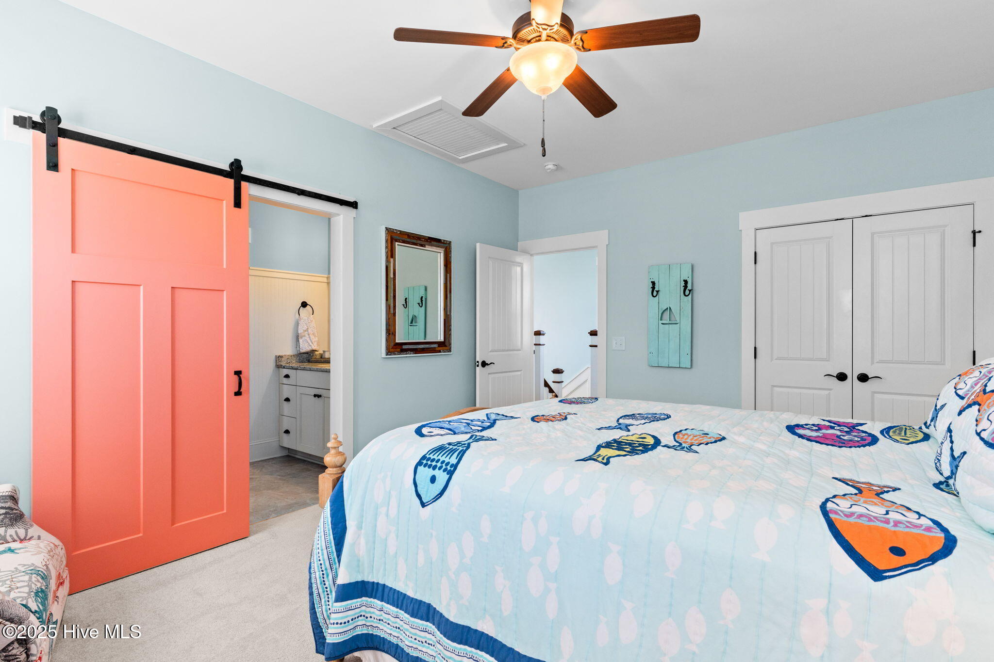 100536977 | Photo 43