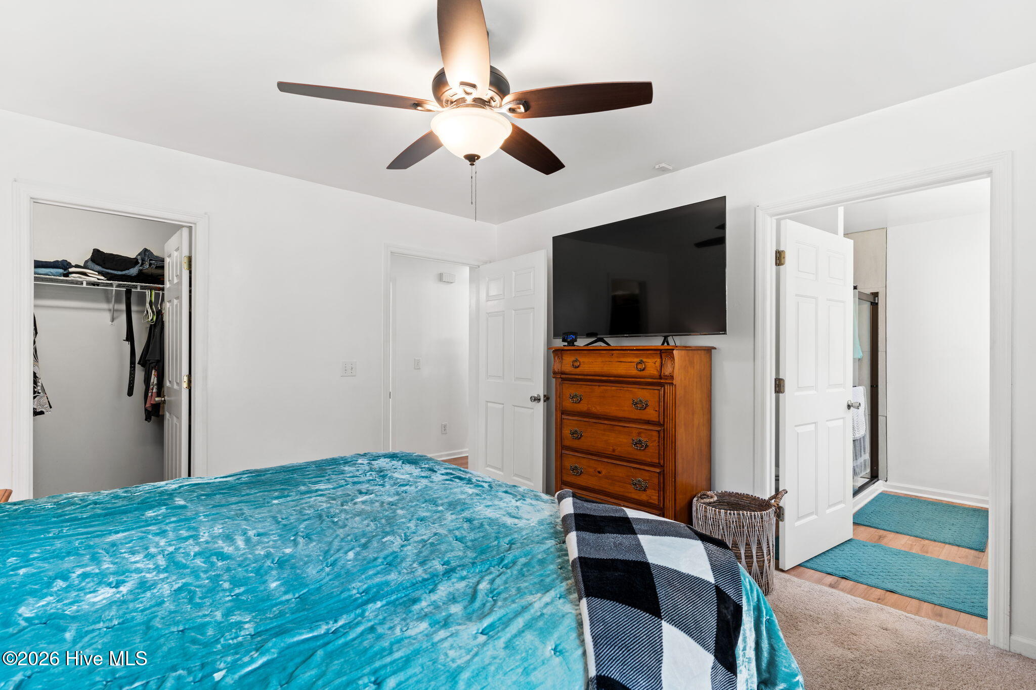 100559662 | Photo 35