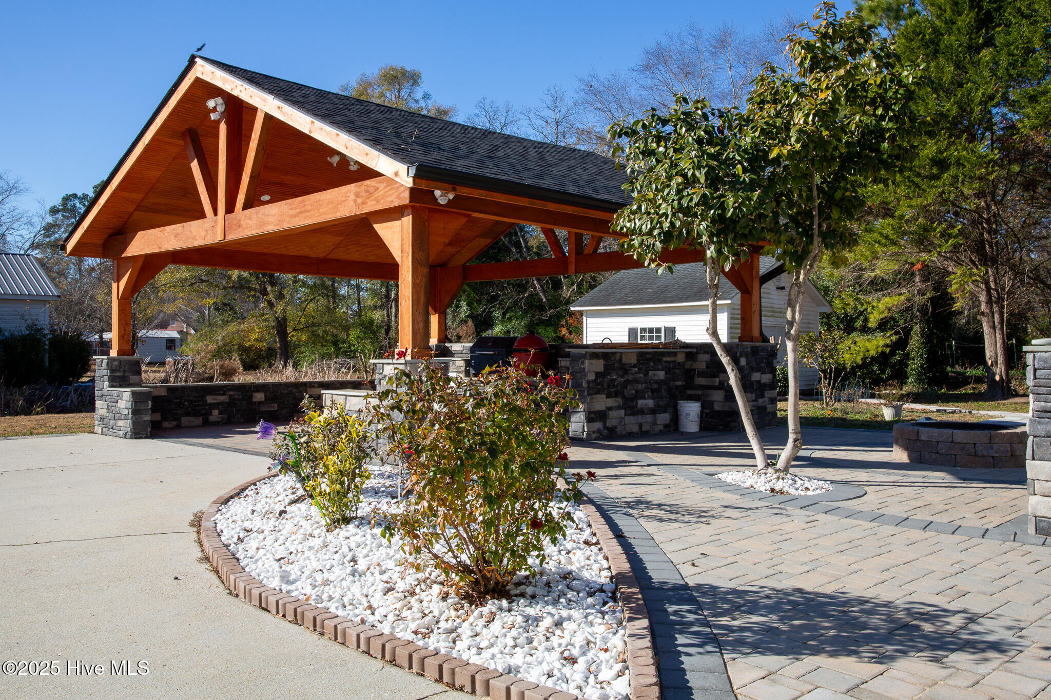 100546342 | Photo 46