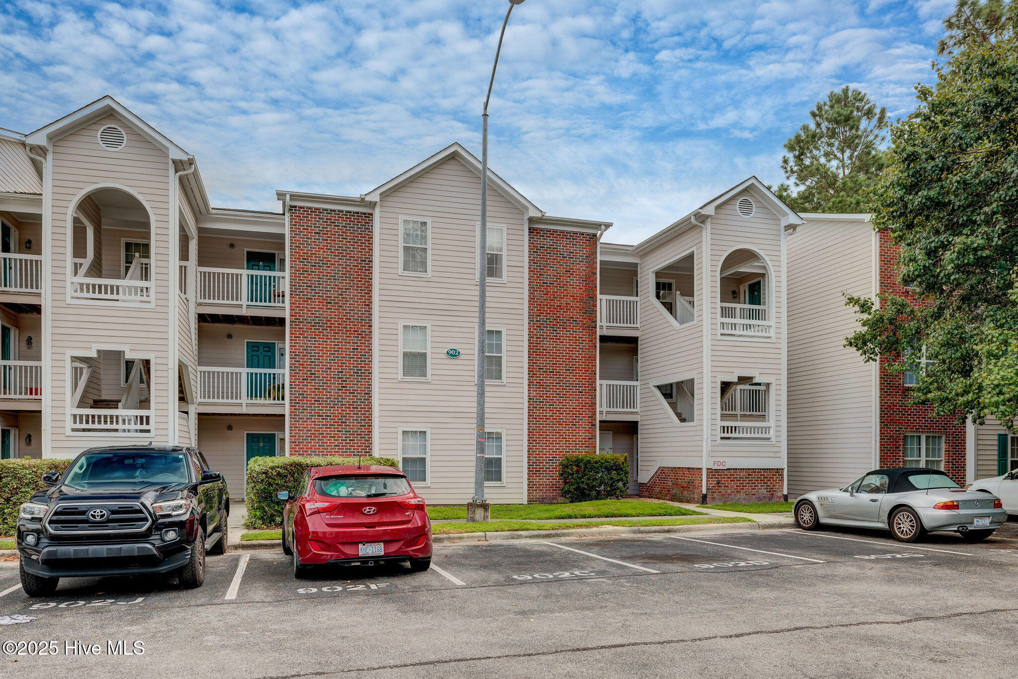 902LitchfieldWayUnitK-2