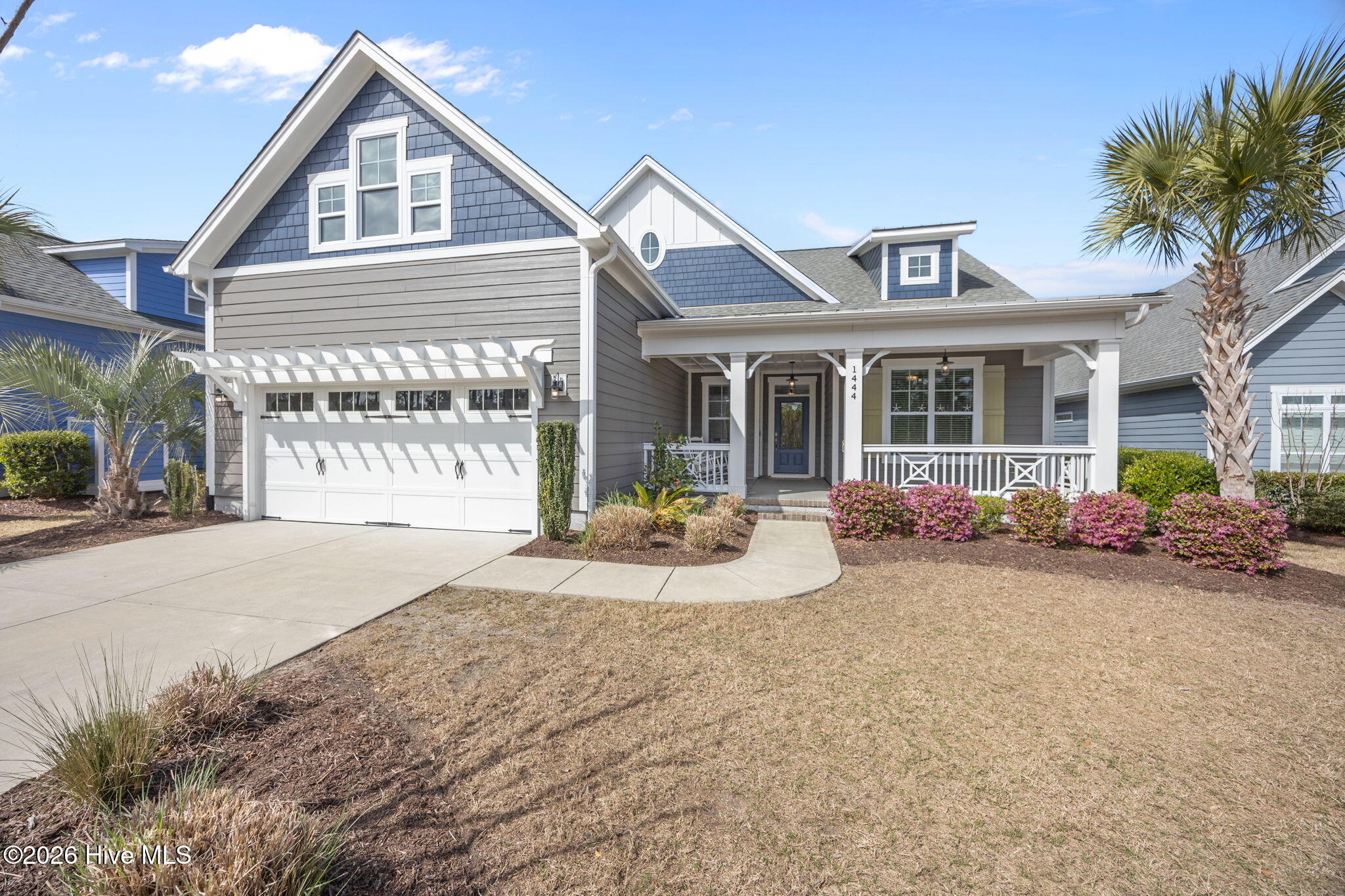 100563042 | Photo 49