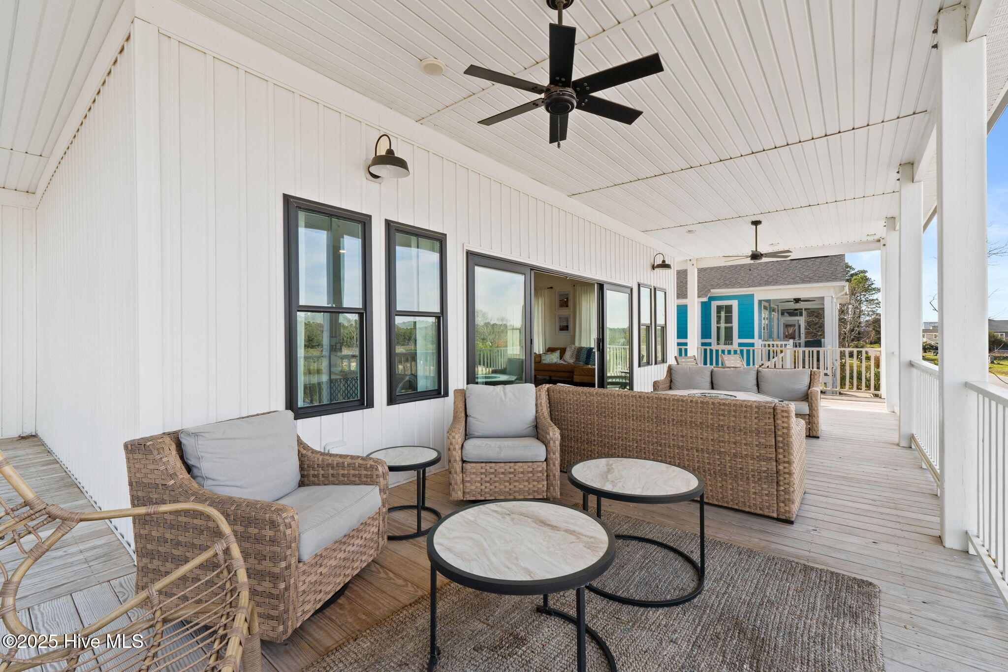 100496086 | Photo 56