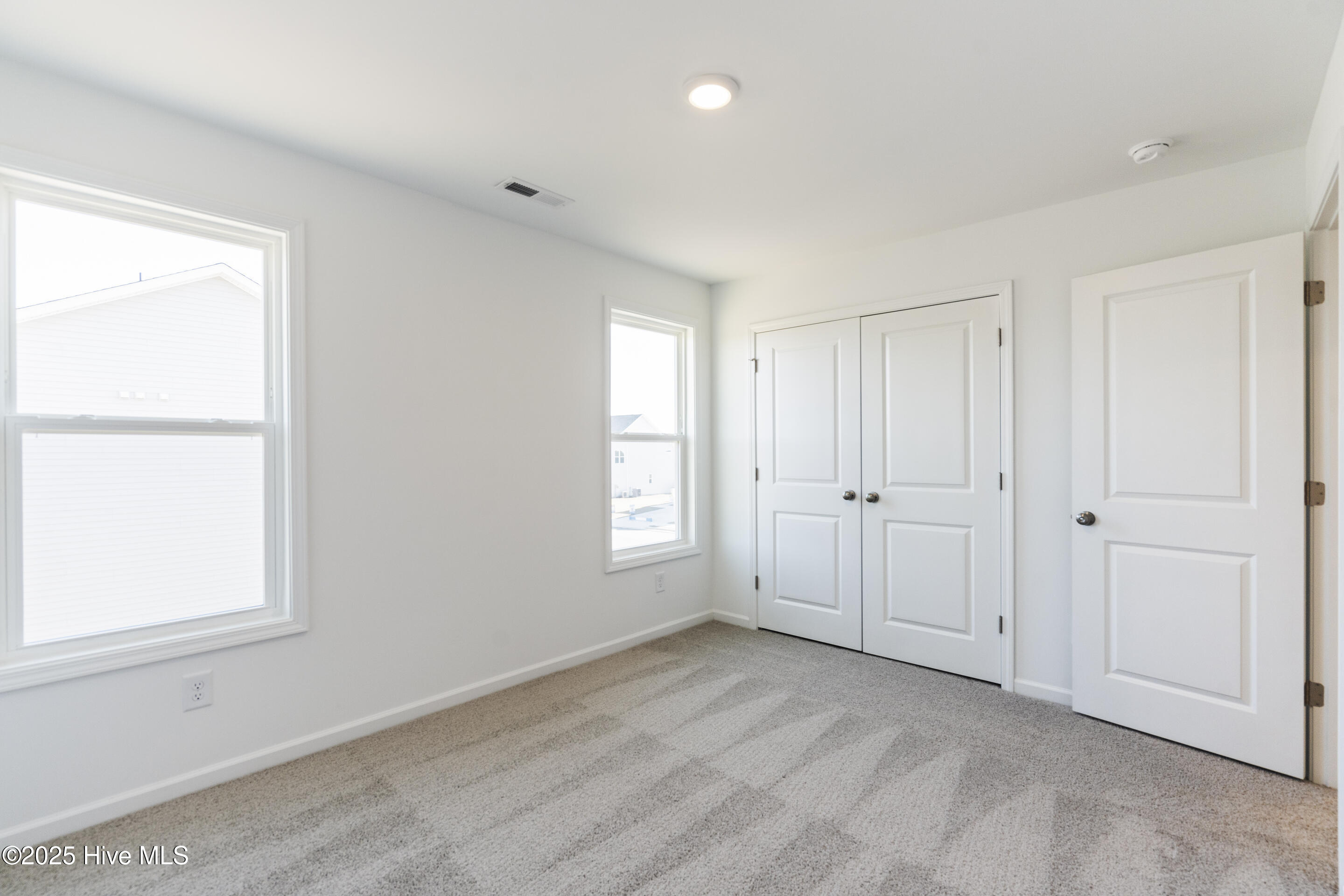 100486193 | Photo 37