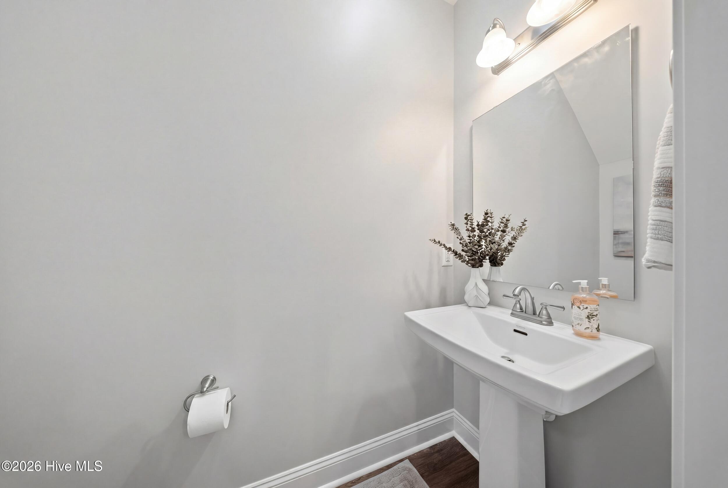 100566235 | Photo 22