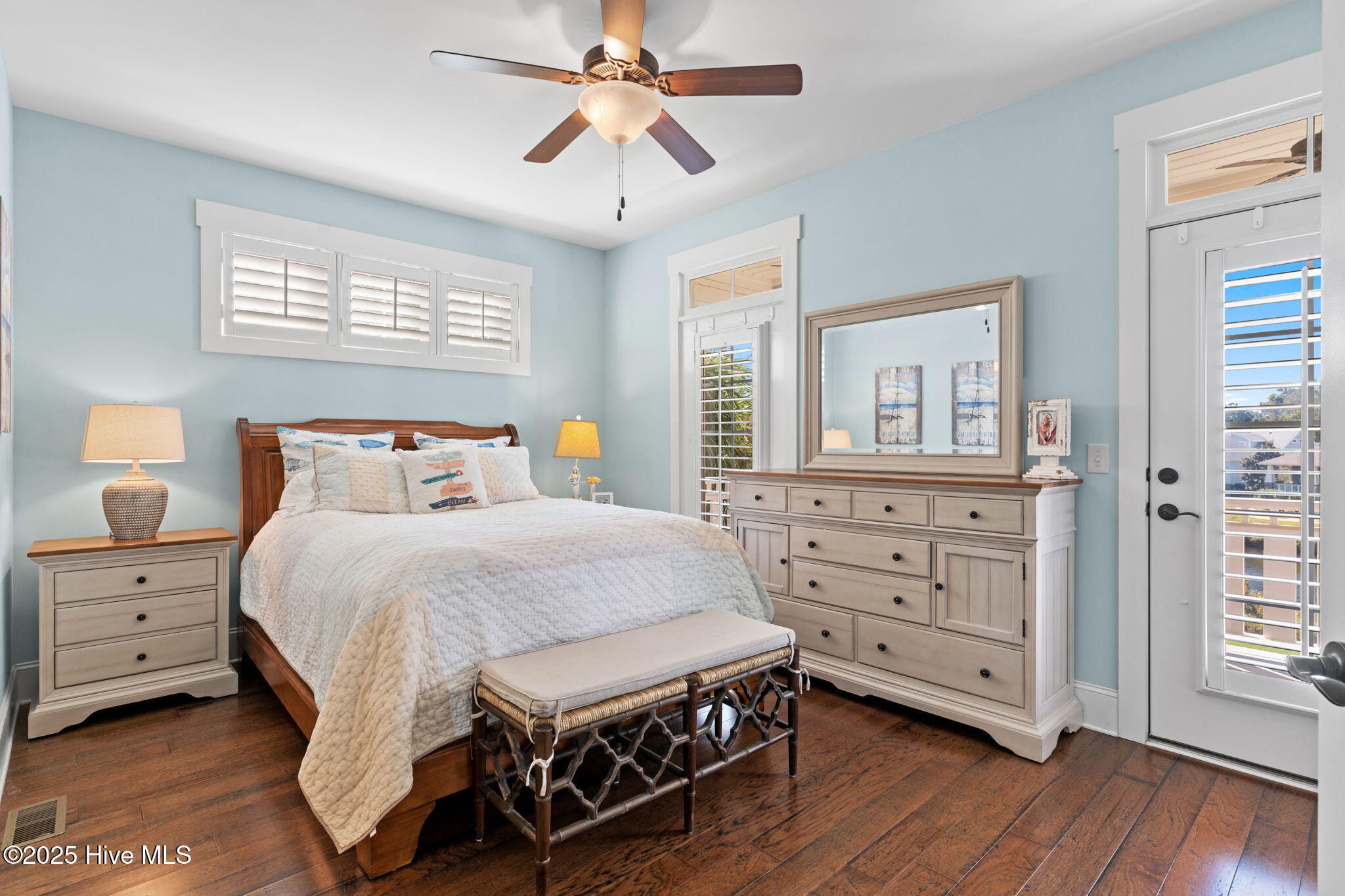 100536977 | Photo 27