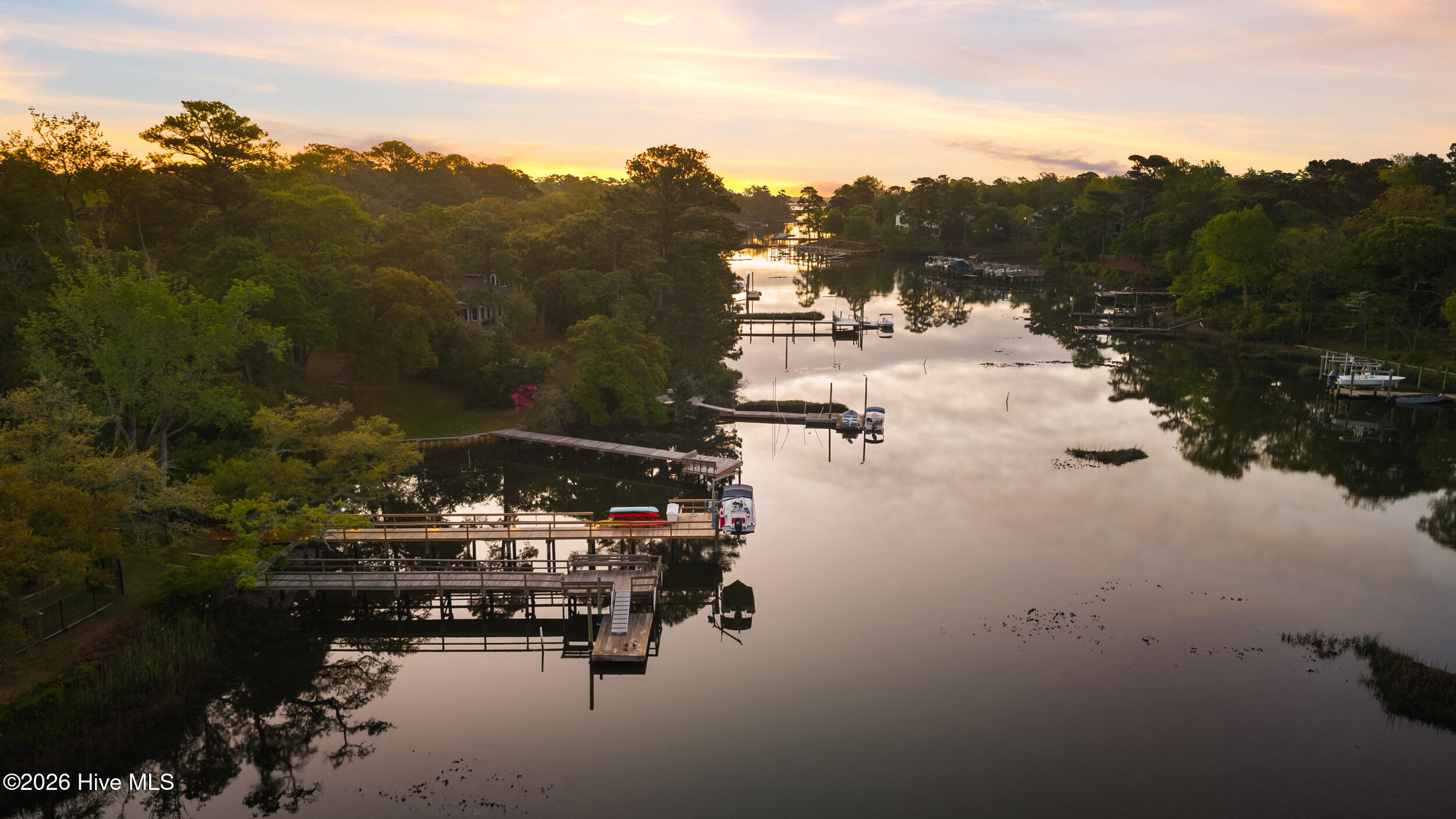 100567096 | Photo 84