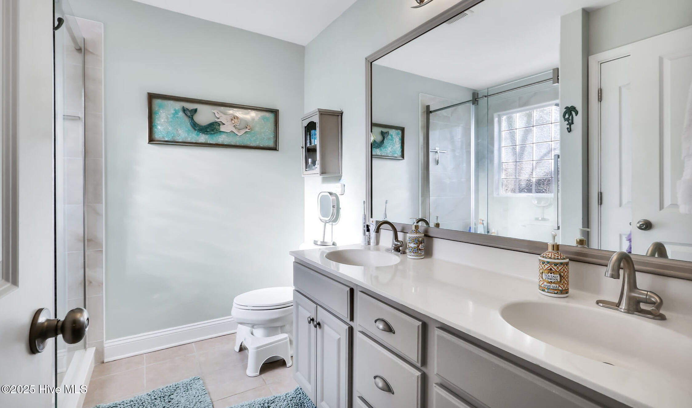 100547163 | Photo 24