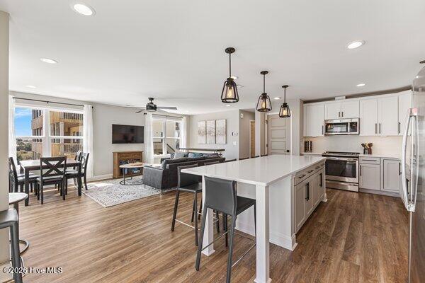 100564847 | Photo 13