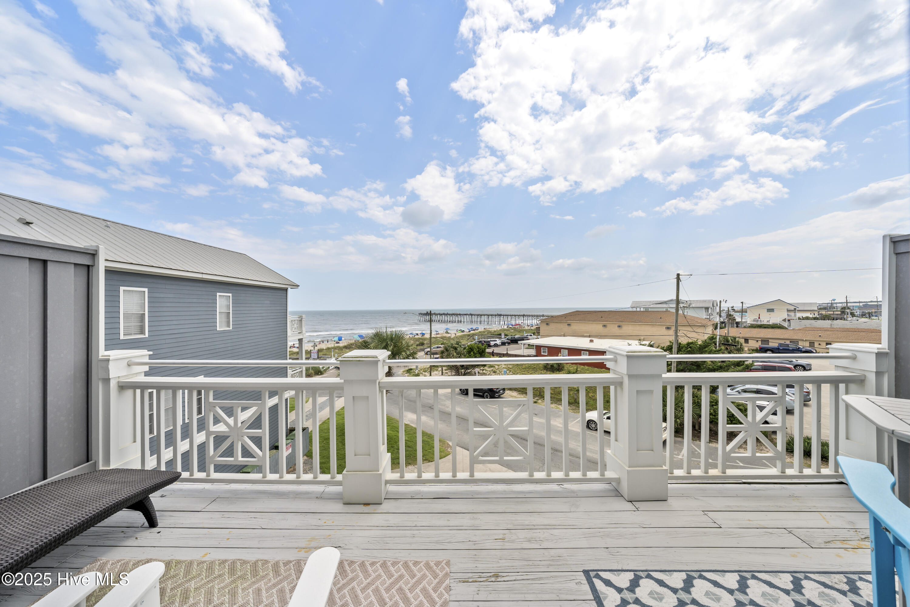 100530858 | Photo 37