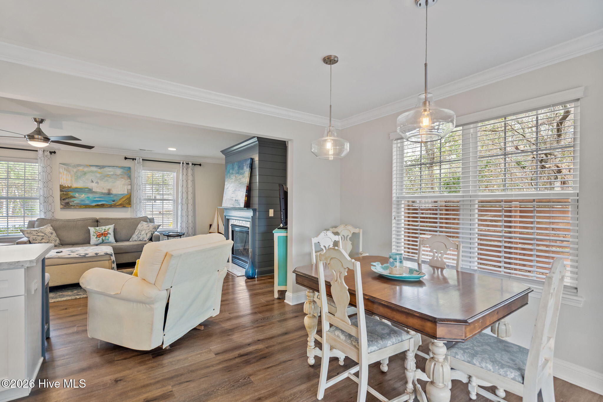 100558103 | Photo 19