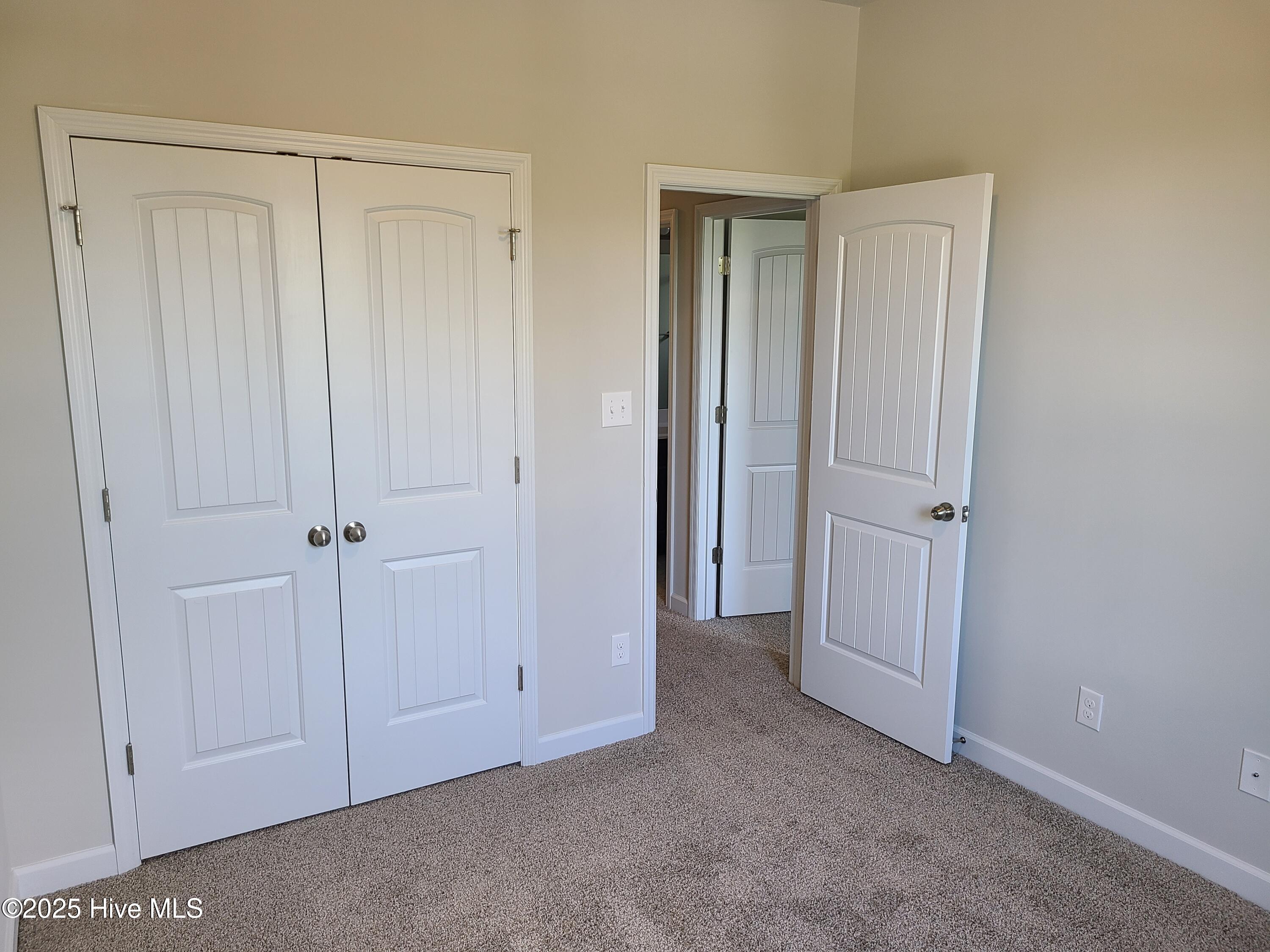 100537237 | Photo 15