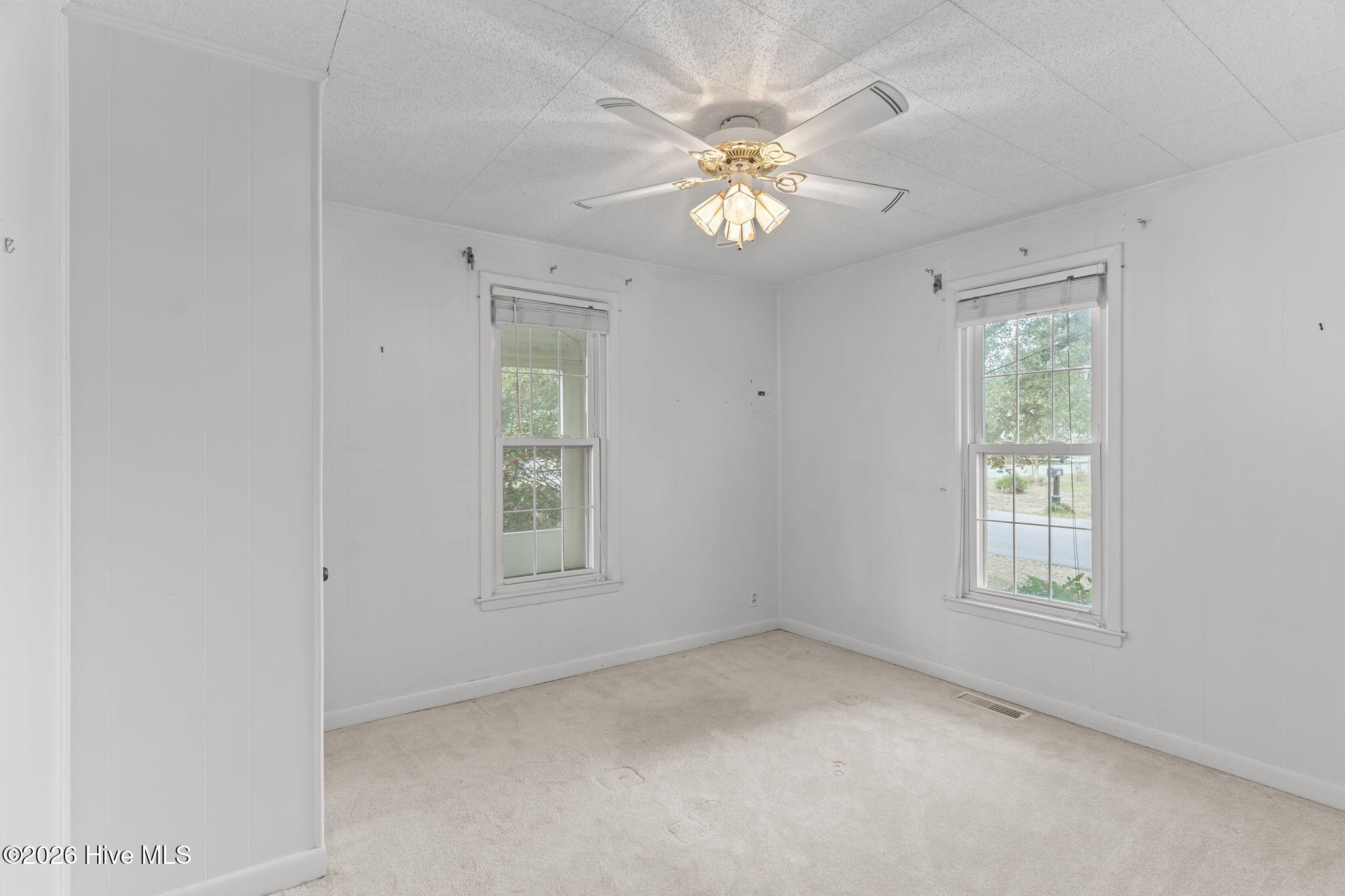 100549517 | Photo 23