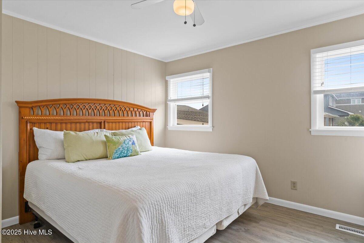 100520015 | Photo 32