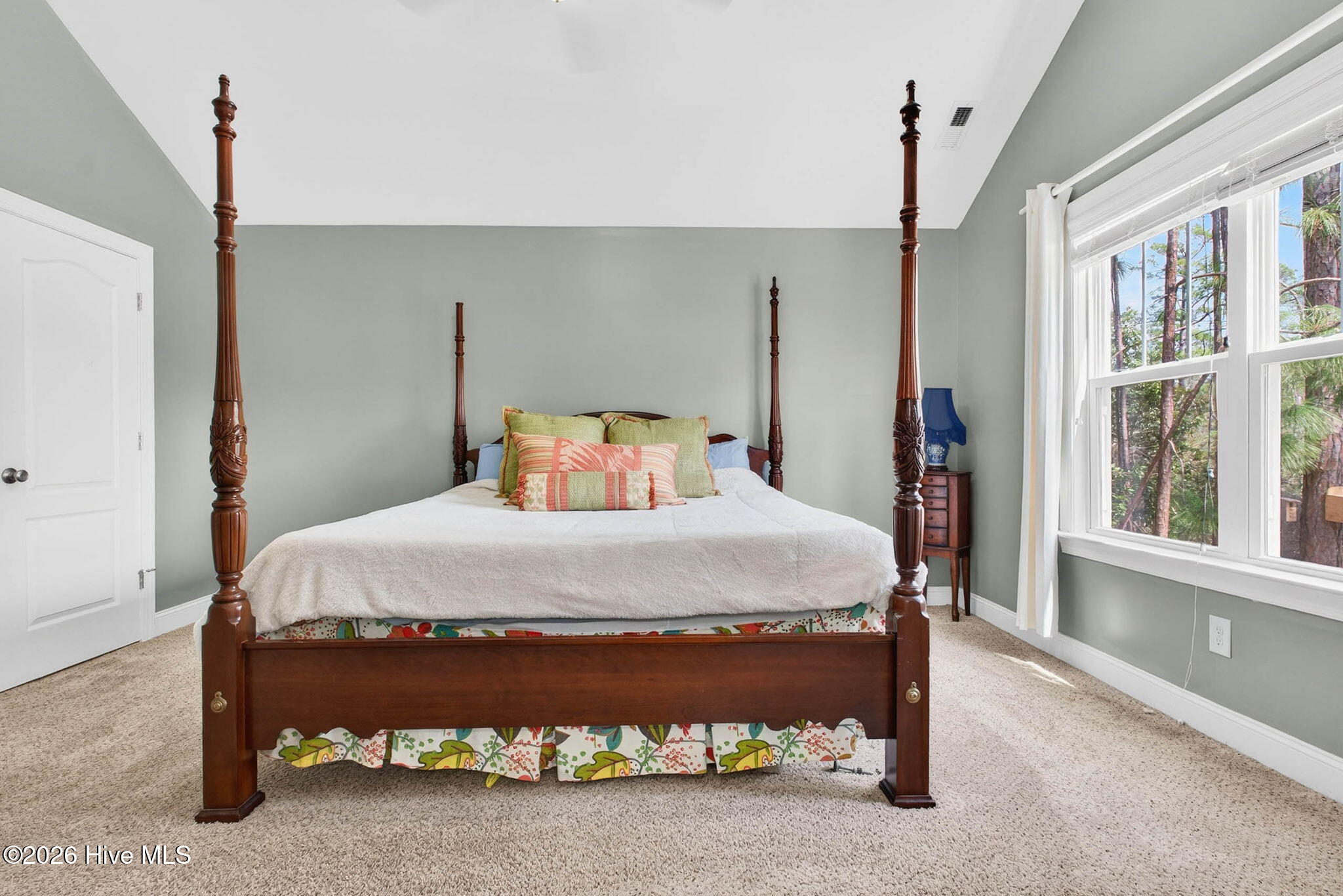 100561727 | Photo 20