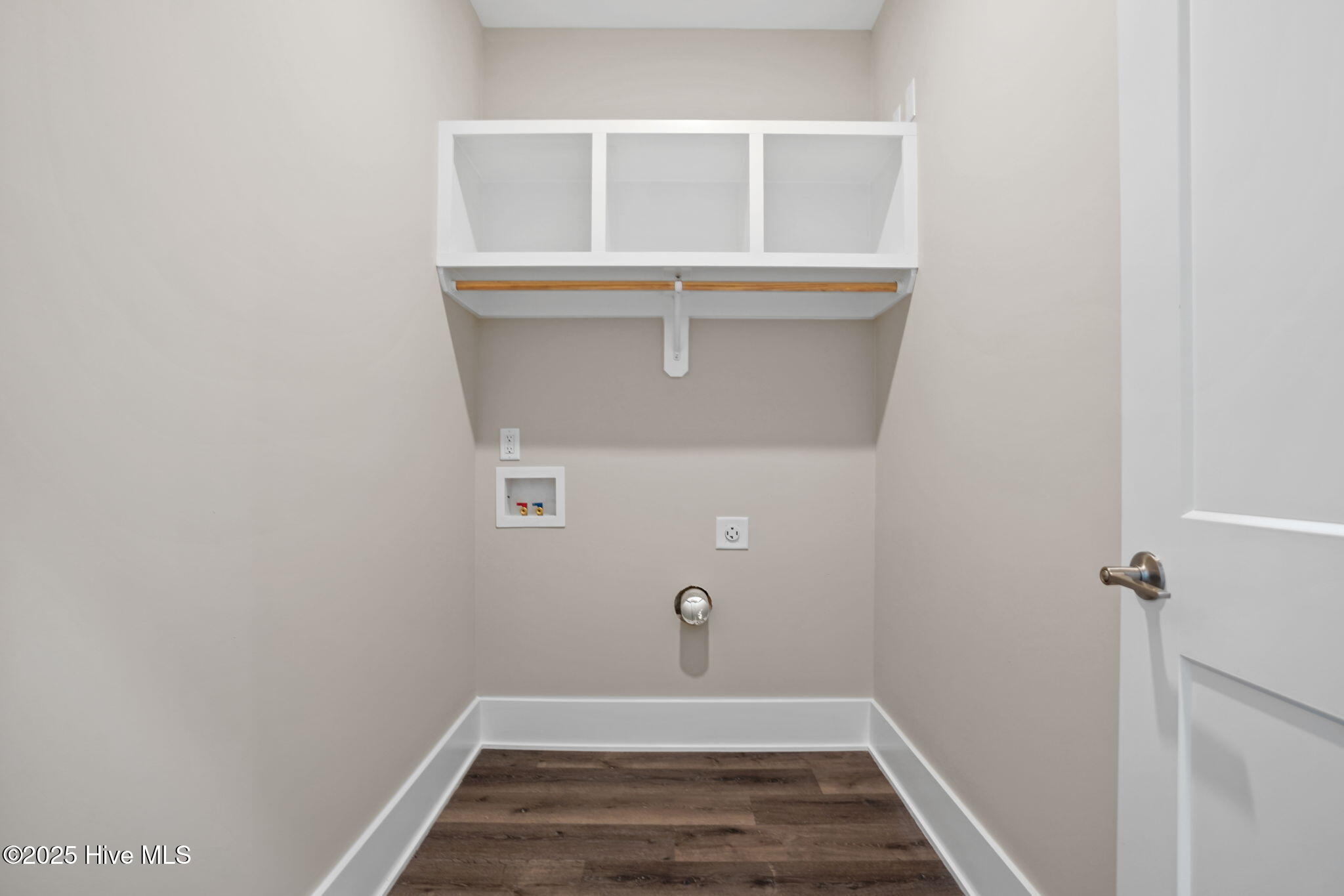 100535041 | Photo 31