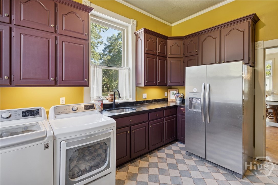 Downstairs Laundry and Pantry