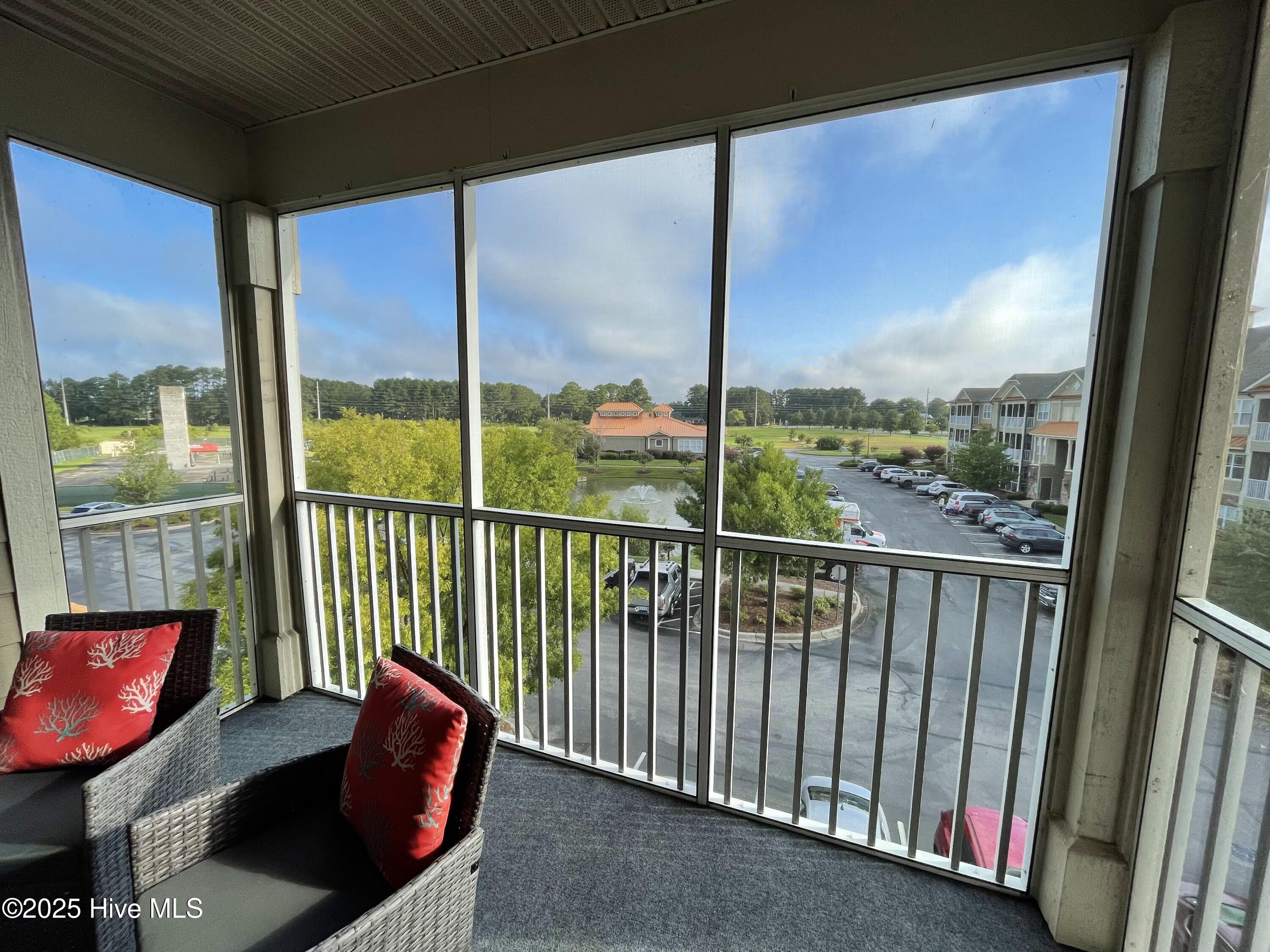 100546788 | Photo 12