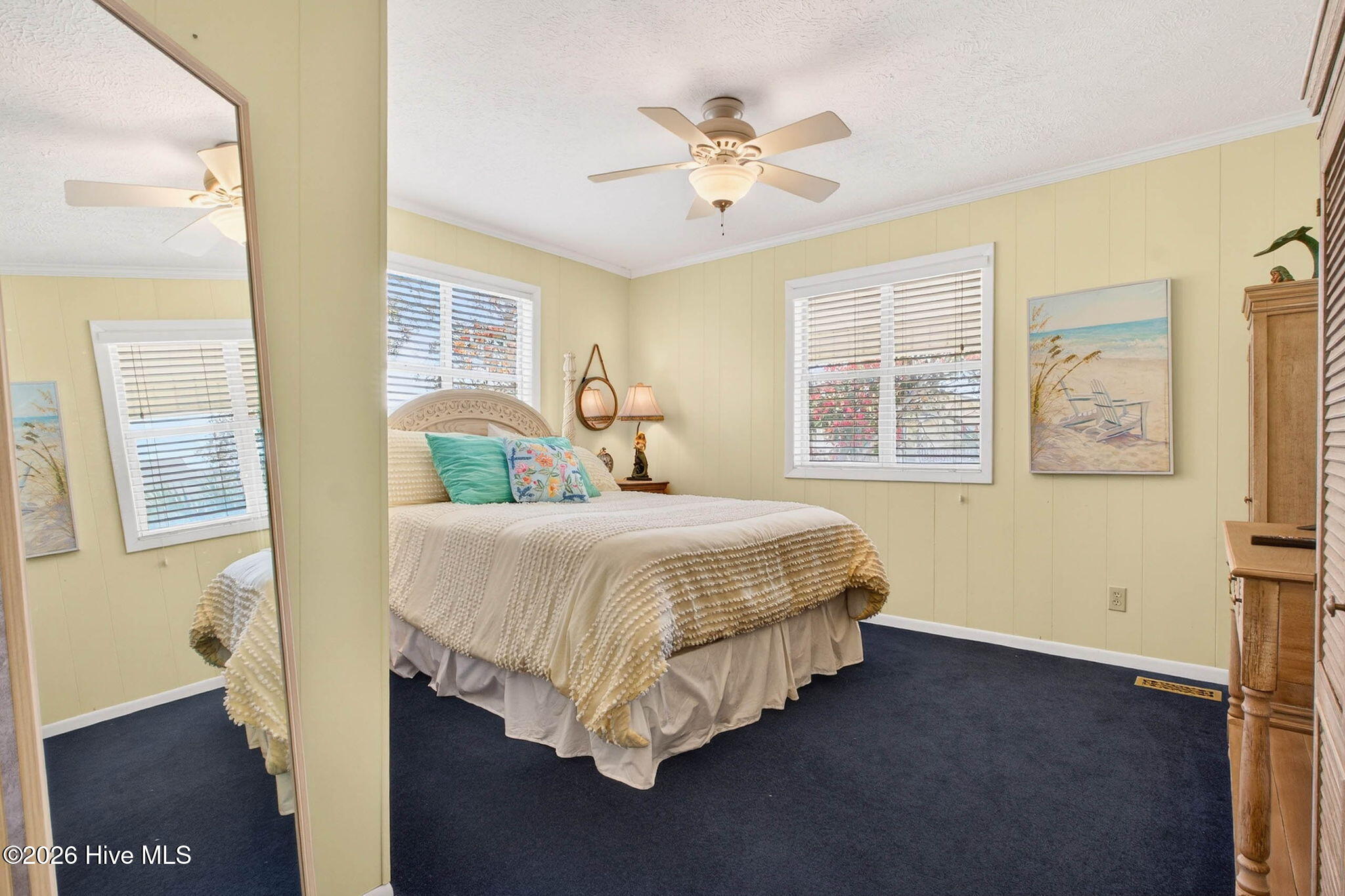 100564283 | Photo 31