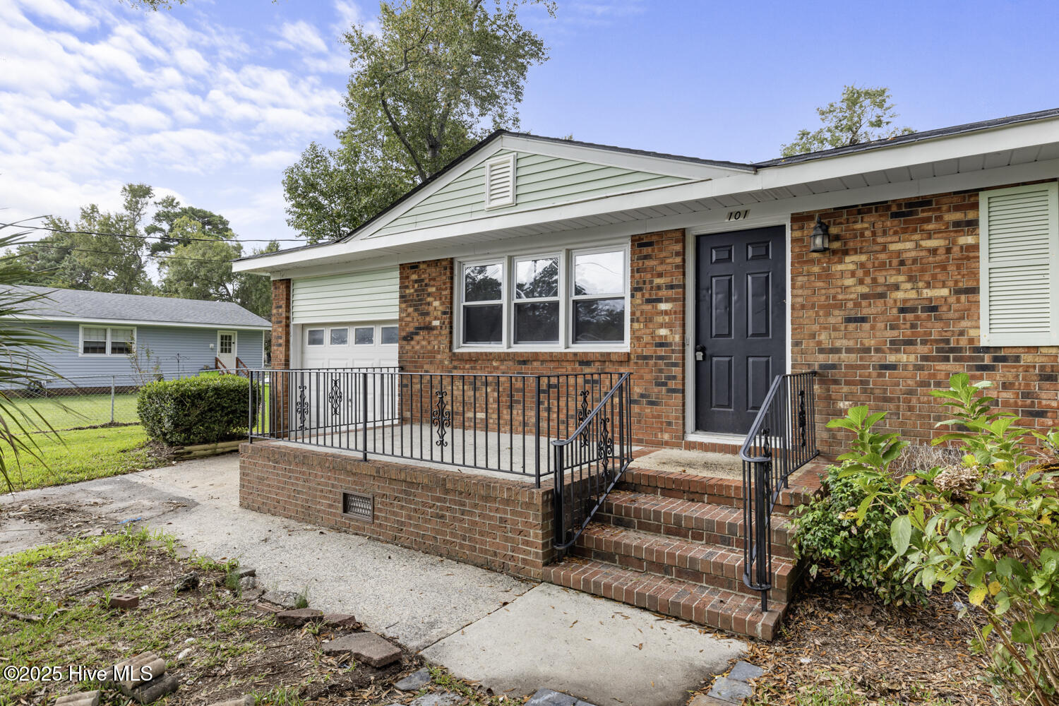 Homes for sale in Havelock, NC | 101 Pine Dale Rd, Havelock, NC 28532 | MLS# 100535495