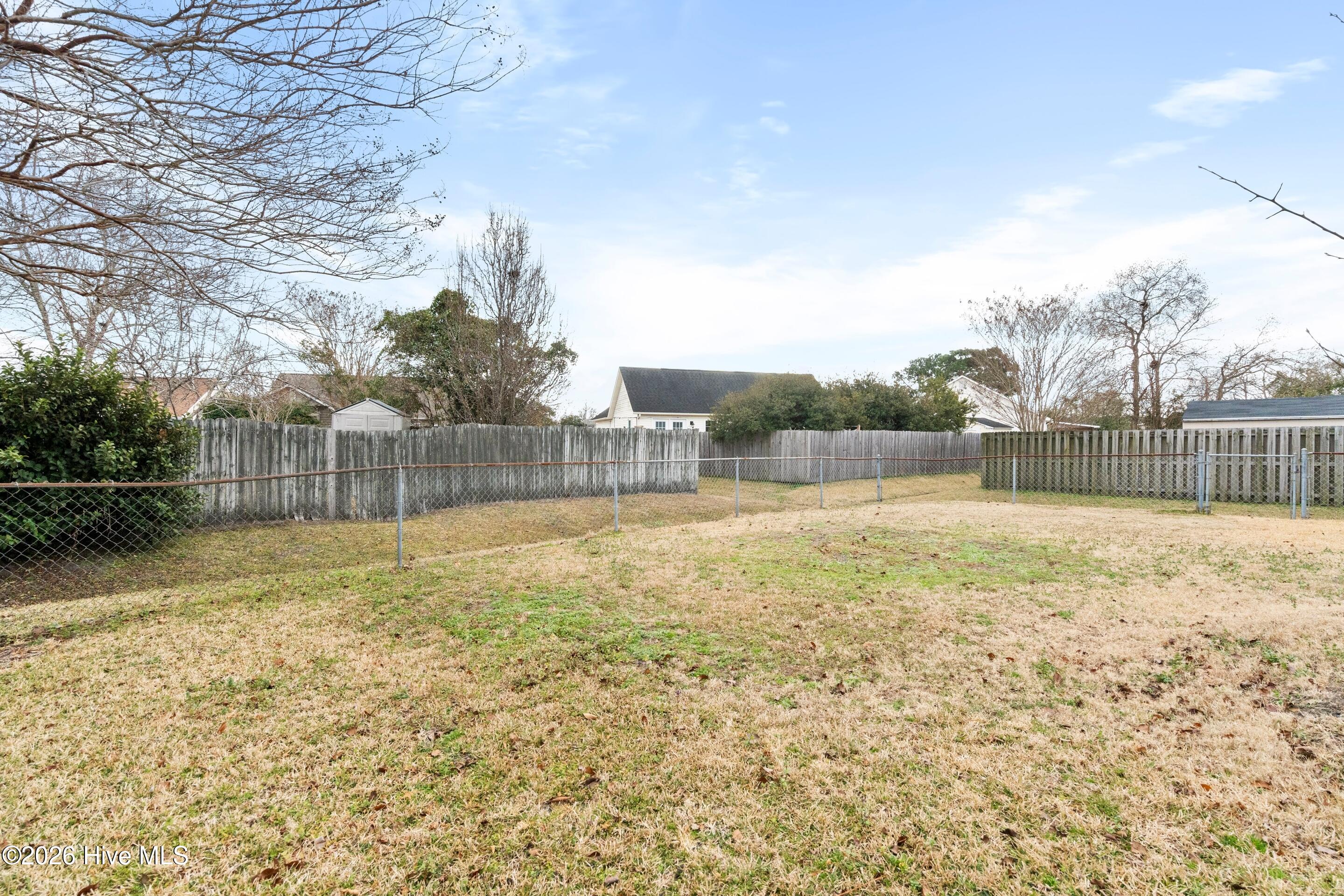 100547828 | Photo 33