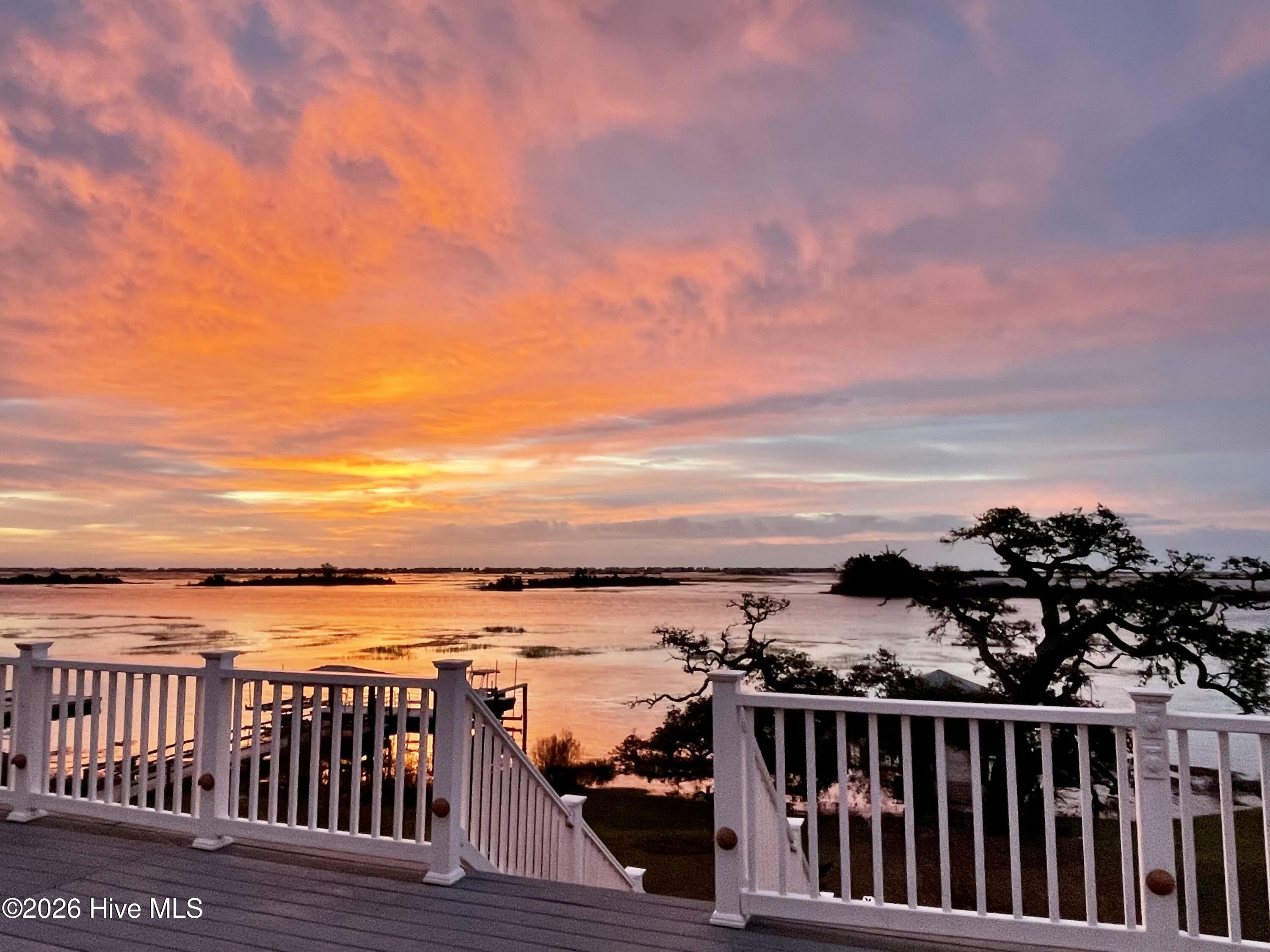 100548743 | Photo 13