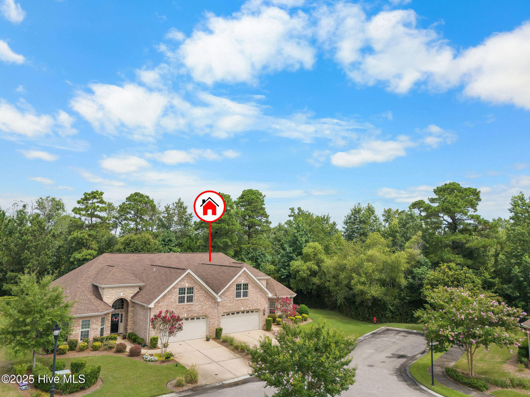 100520063 | Photo 54