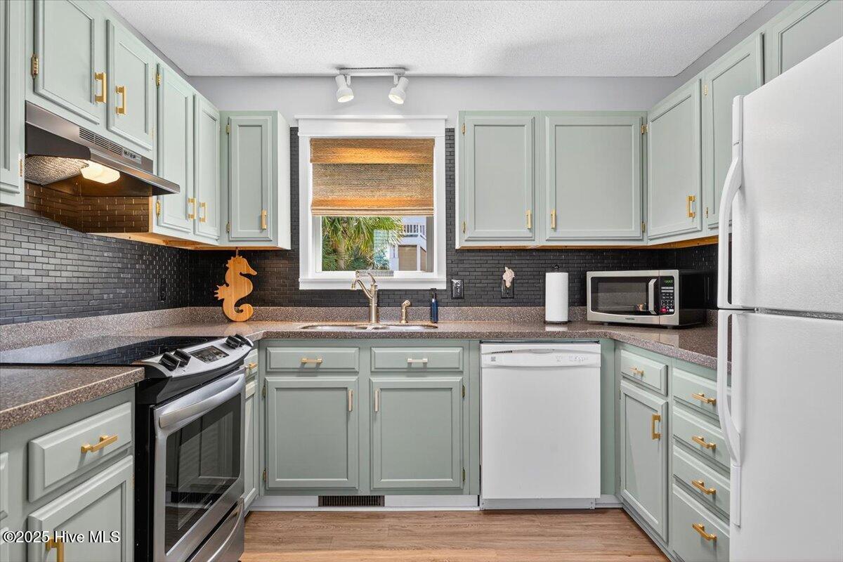 100529253 | Photo 22