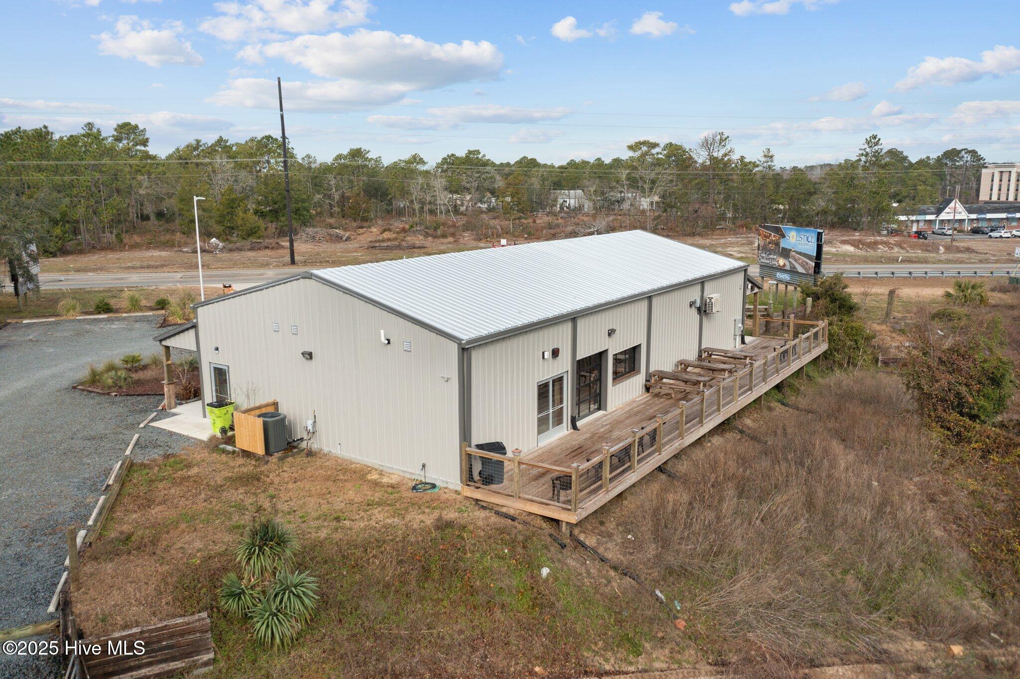 100545245 | Photo 85