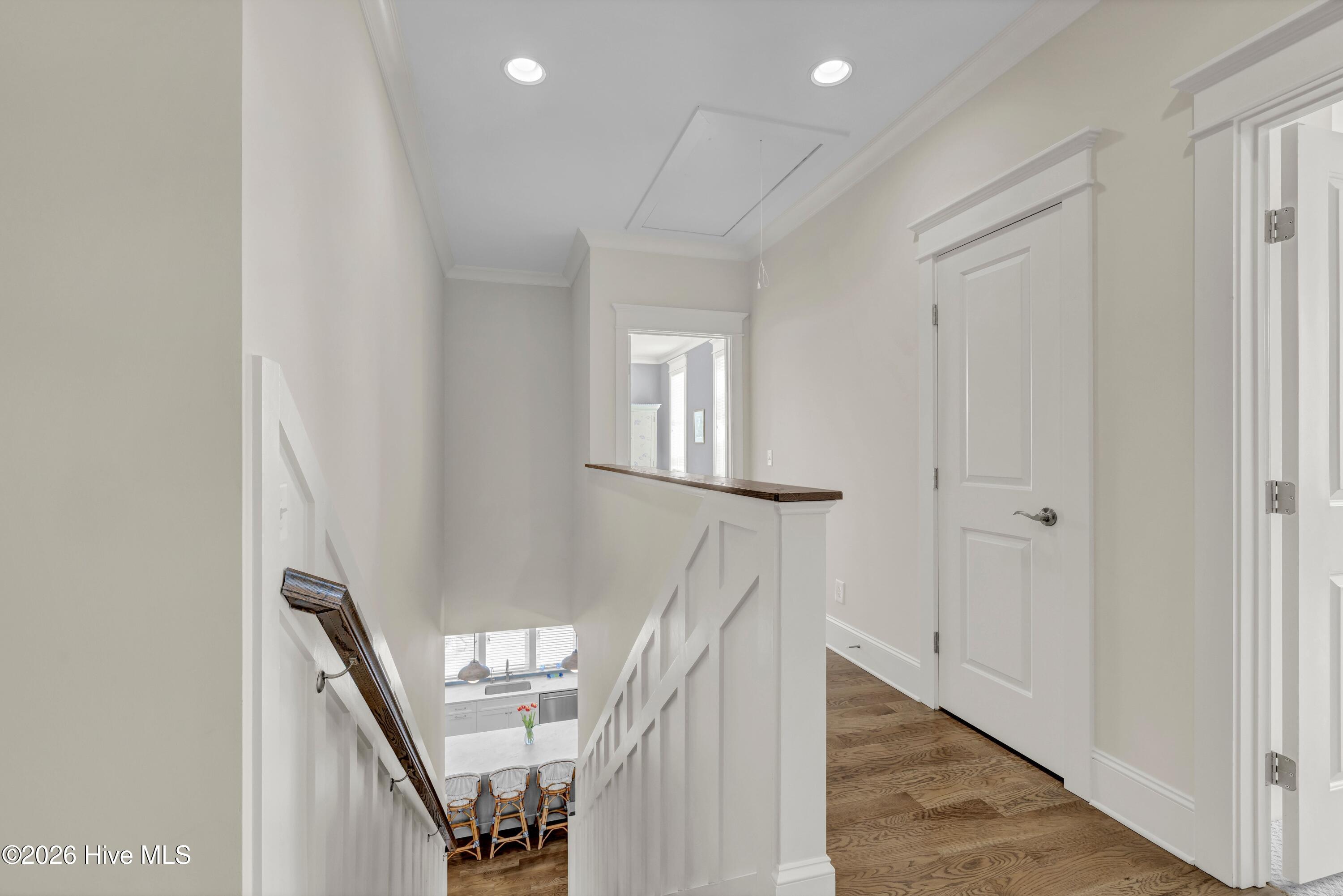 100549123 | Photo 25