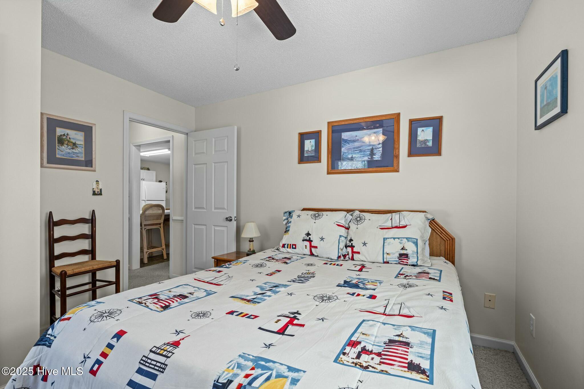 100490035 | Photo 41