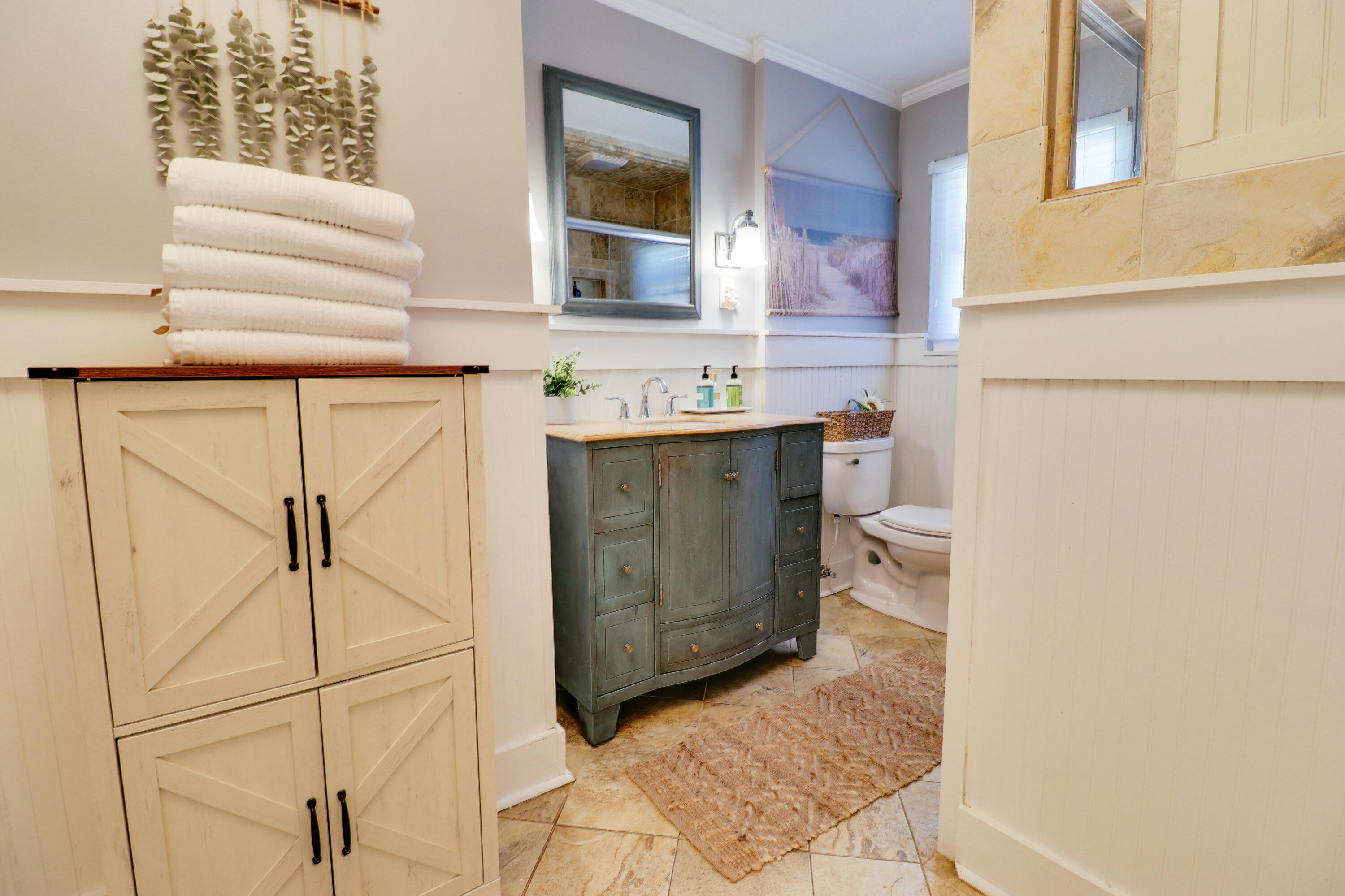 1061 Delaware Dr-32