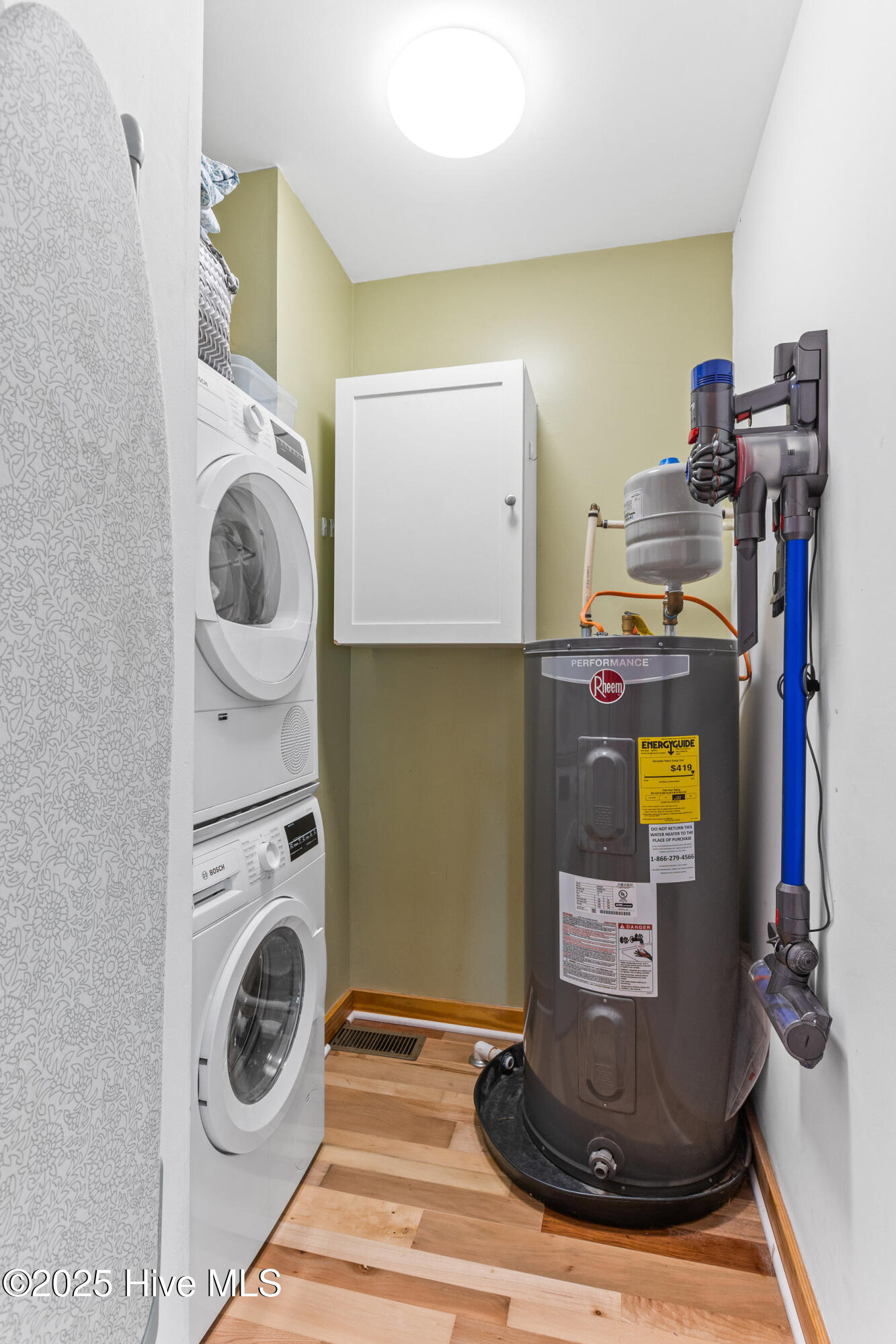 100528980 | Photo 18