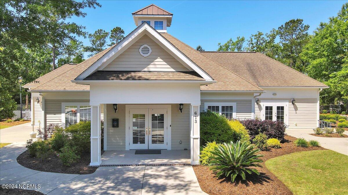 100451885 | Photo 61