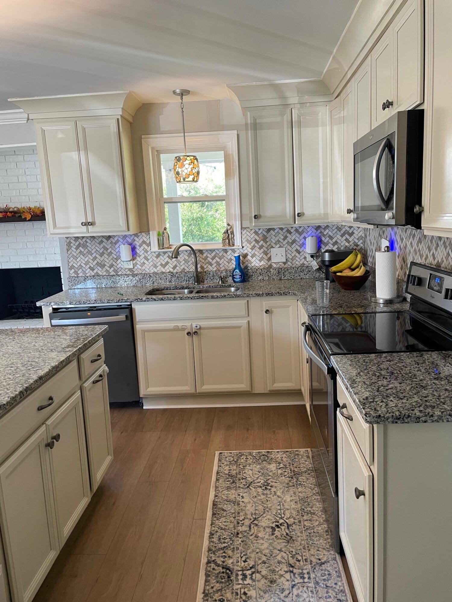 Homes for sale in Augusta, GA | 525 Henderson Dr Dr, Augusta, GA 30909 | MLS# 549096