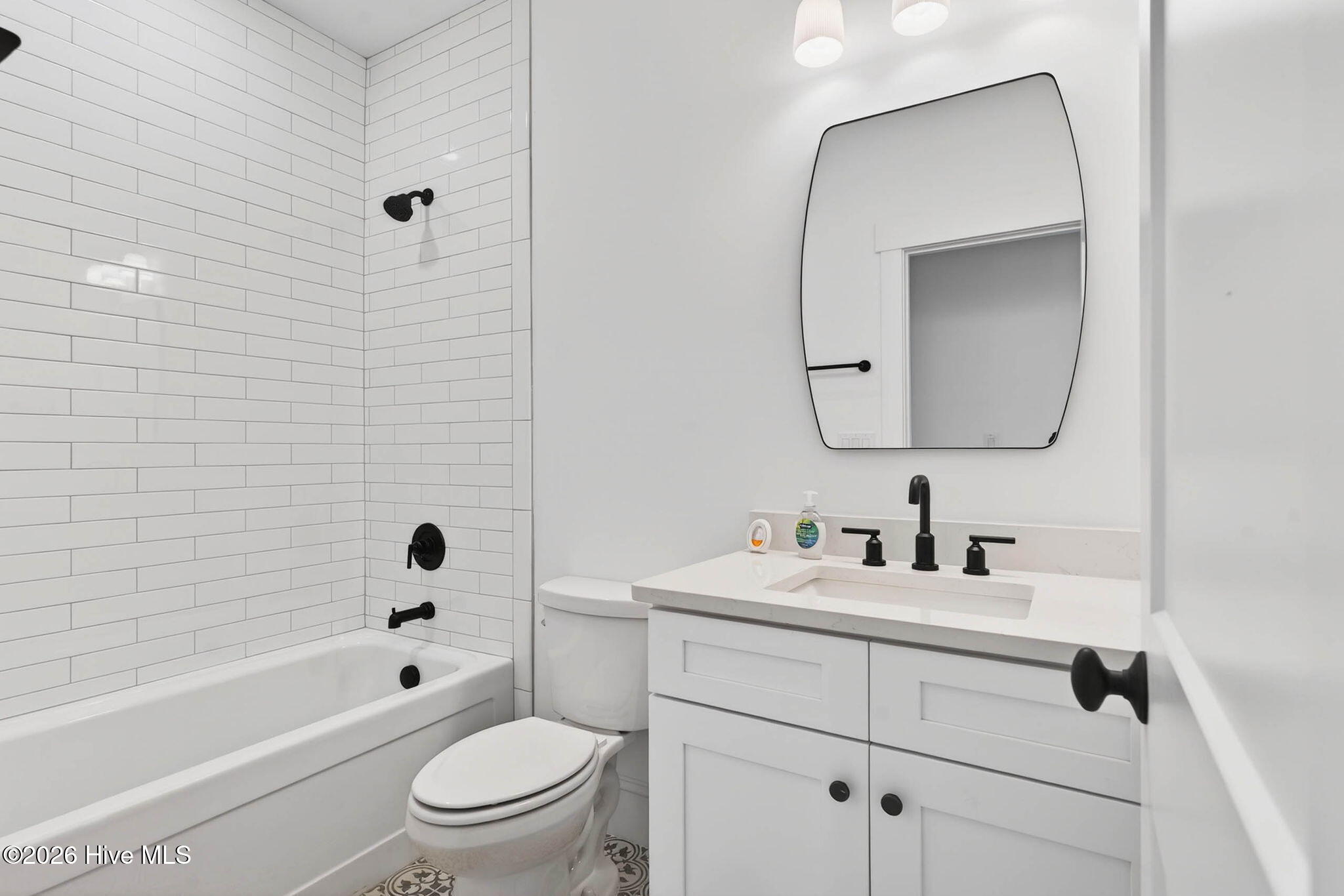 100531409 | Photo 22