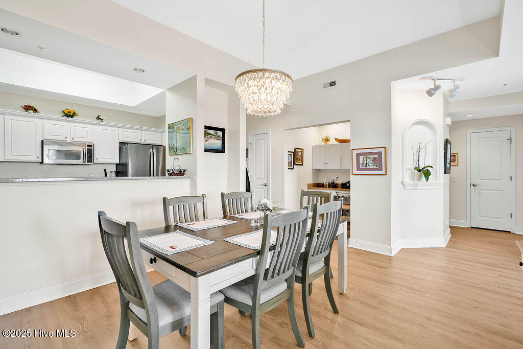 100497917 | Photo 13