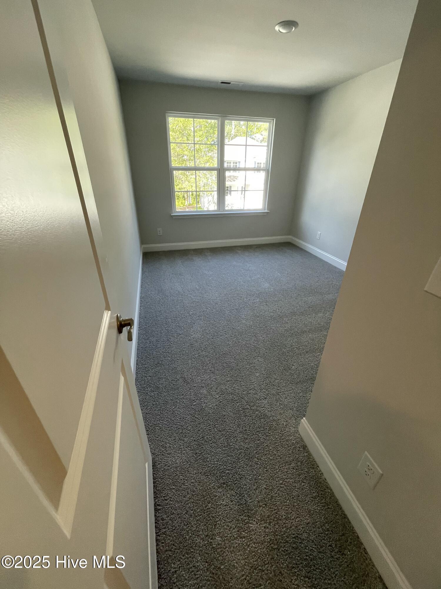 100422269 | Photo 47