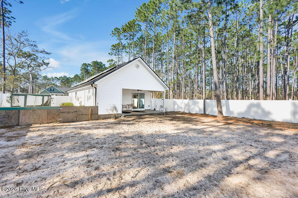 100560023 | Photo 16