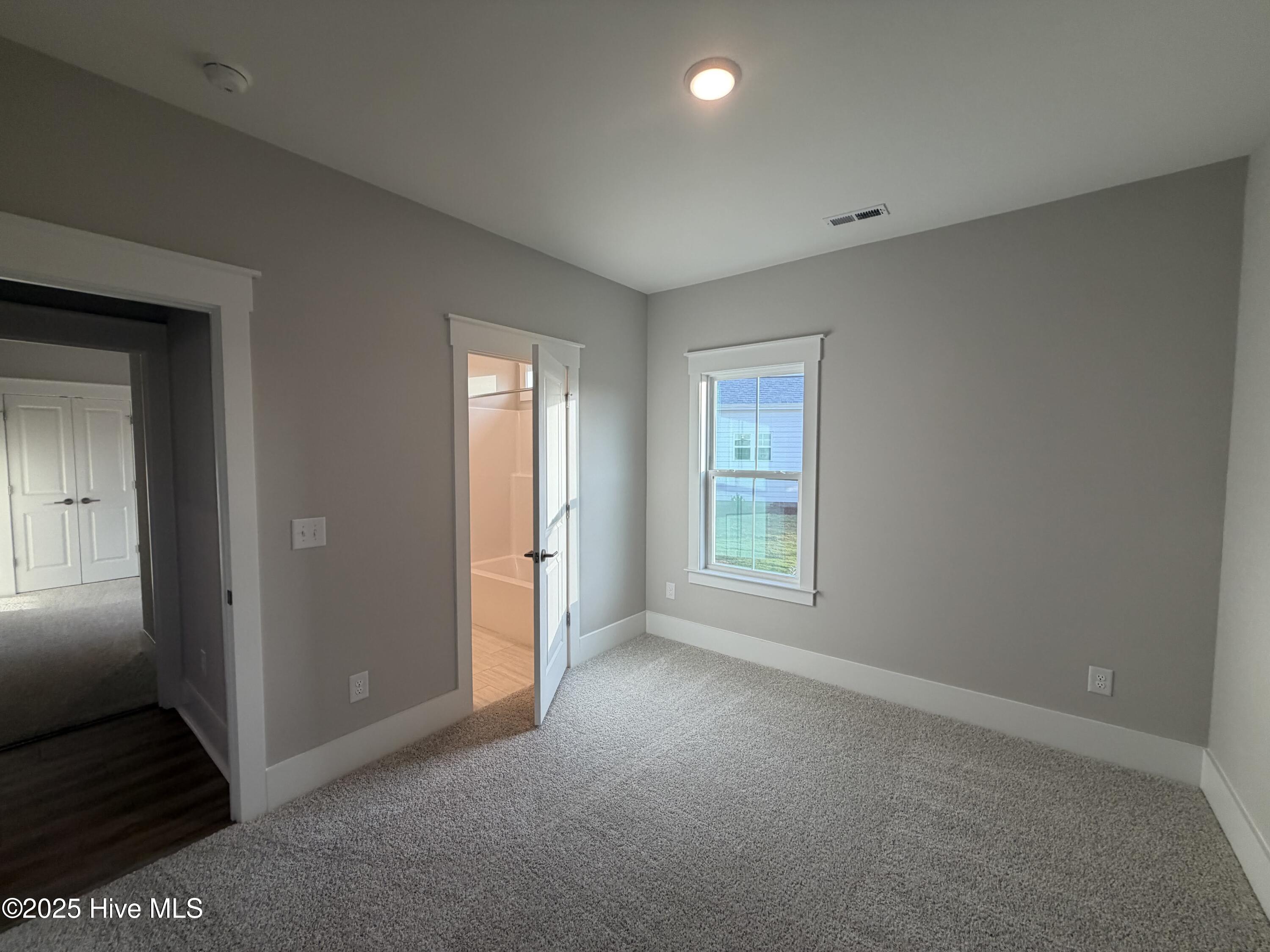 100493805 | Photo 20