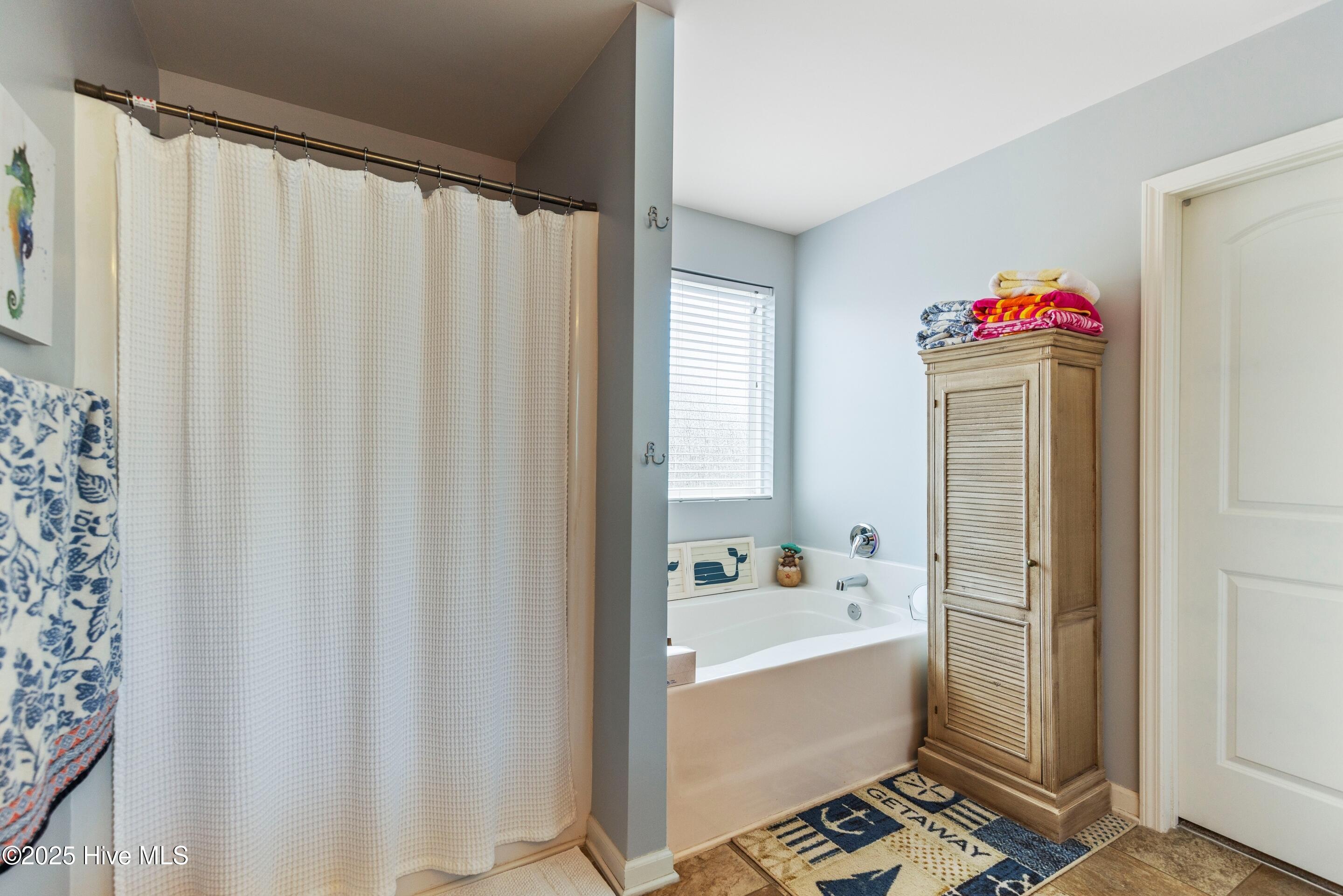 100527651 | Photo 25