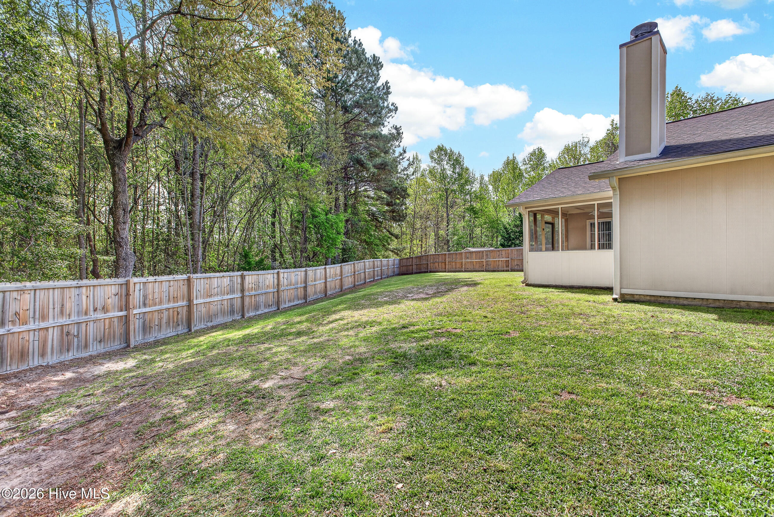 100566424 | Photo 24