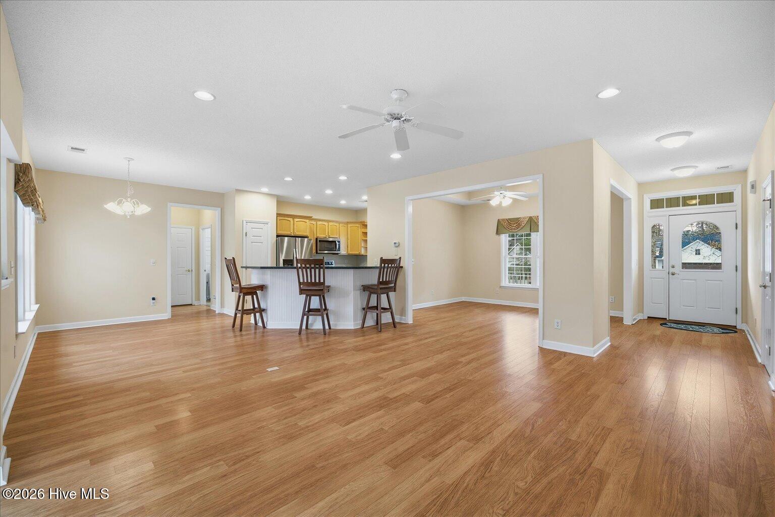 100553011 | Photo 11